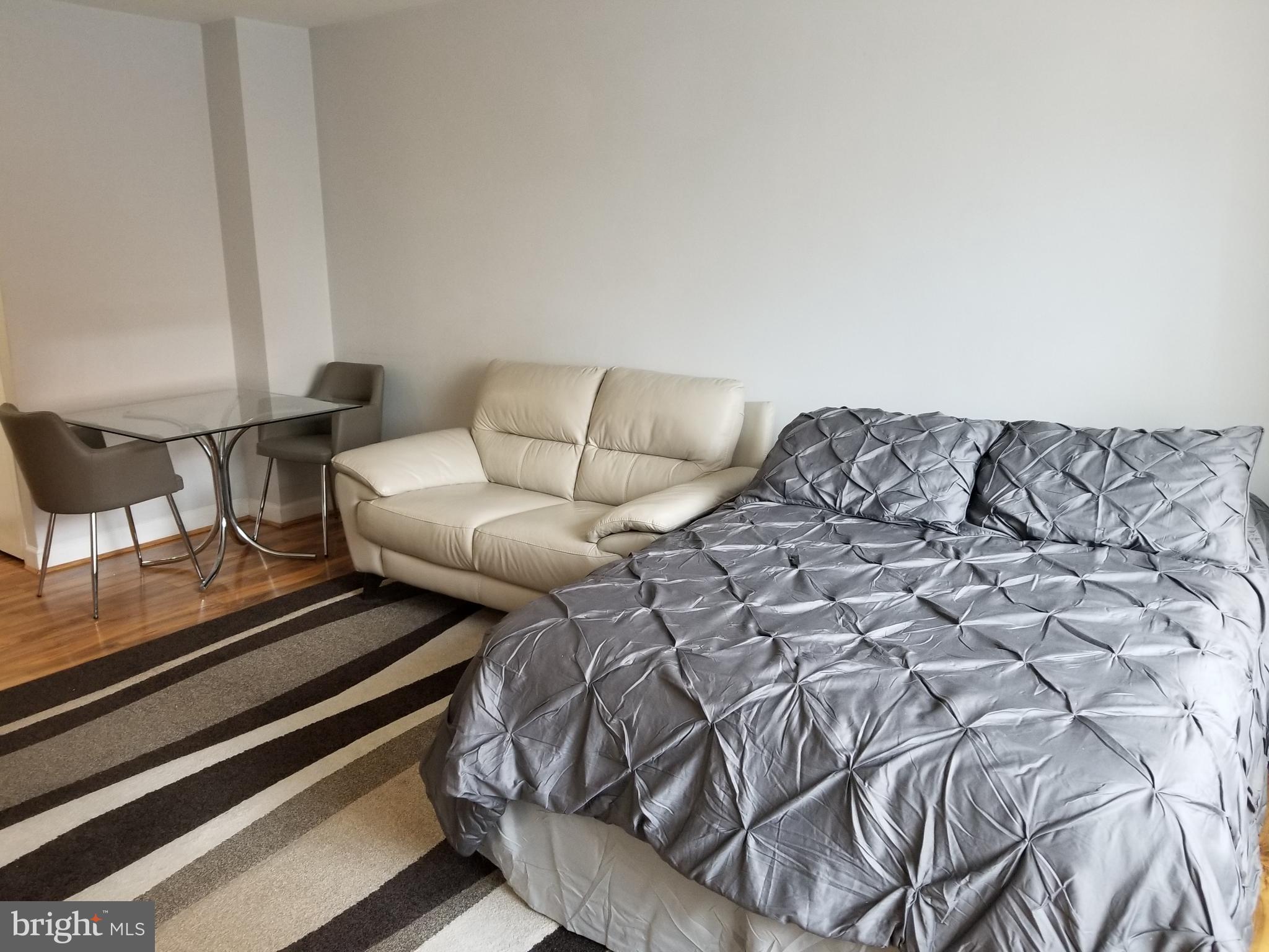 RIVER PLACE EAST - Residential Lease