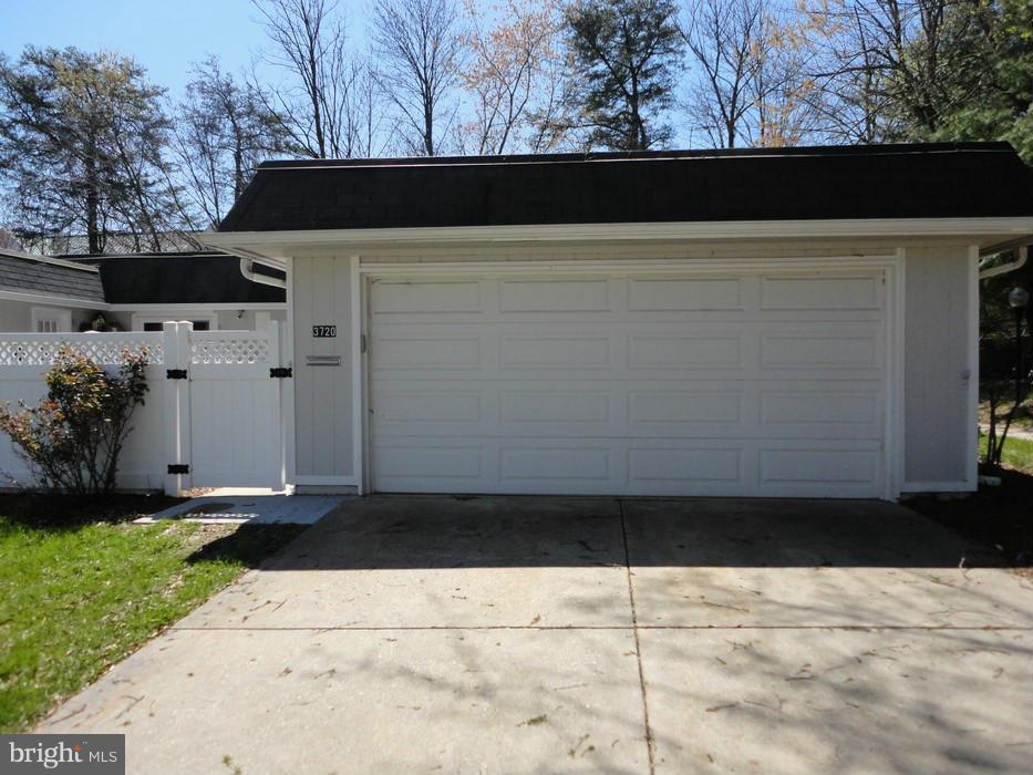 ROSSMOOR MUTUAL #13 - Residential