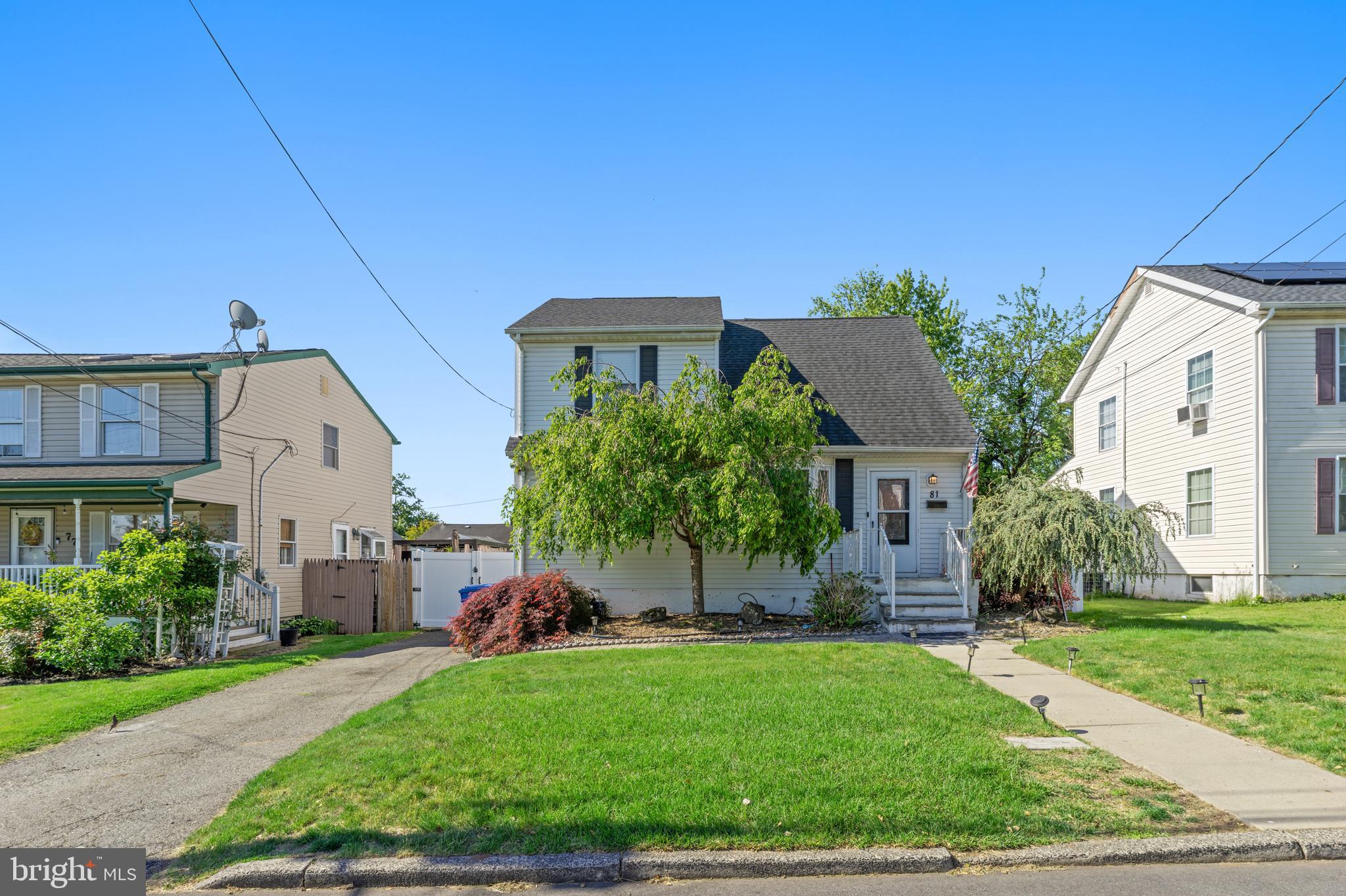 Photo 1 of 27 — 81 LOCKWOOD AVENUE, WOODBRIDGE, NJ 07095
