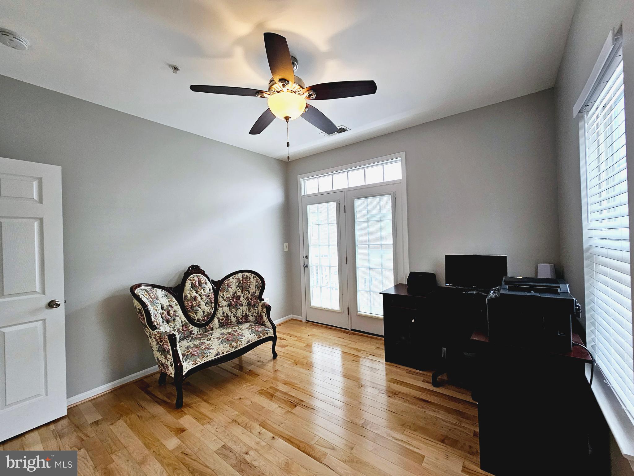 ELKRIDGE CROSSING - Residential