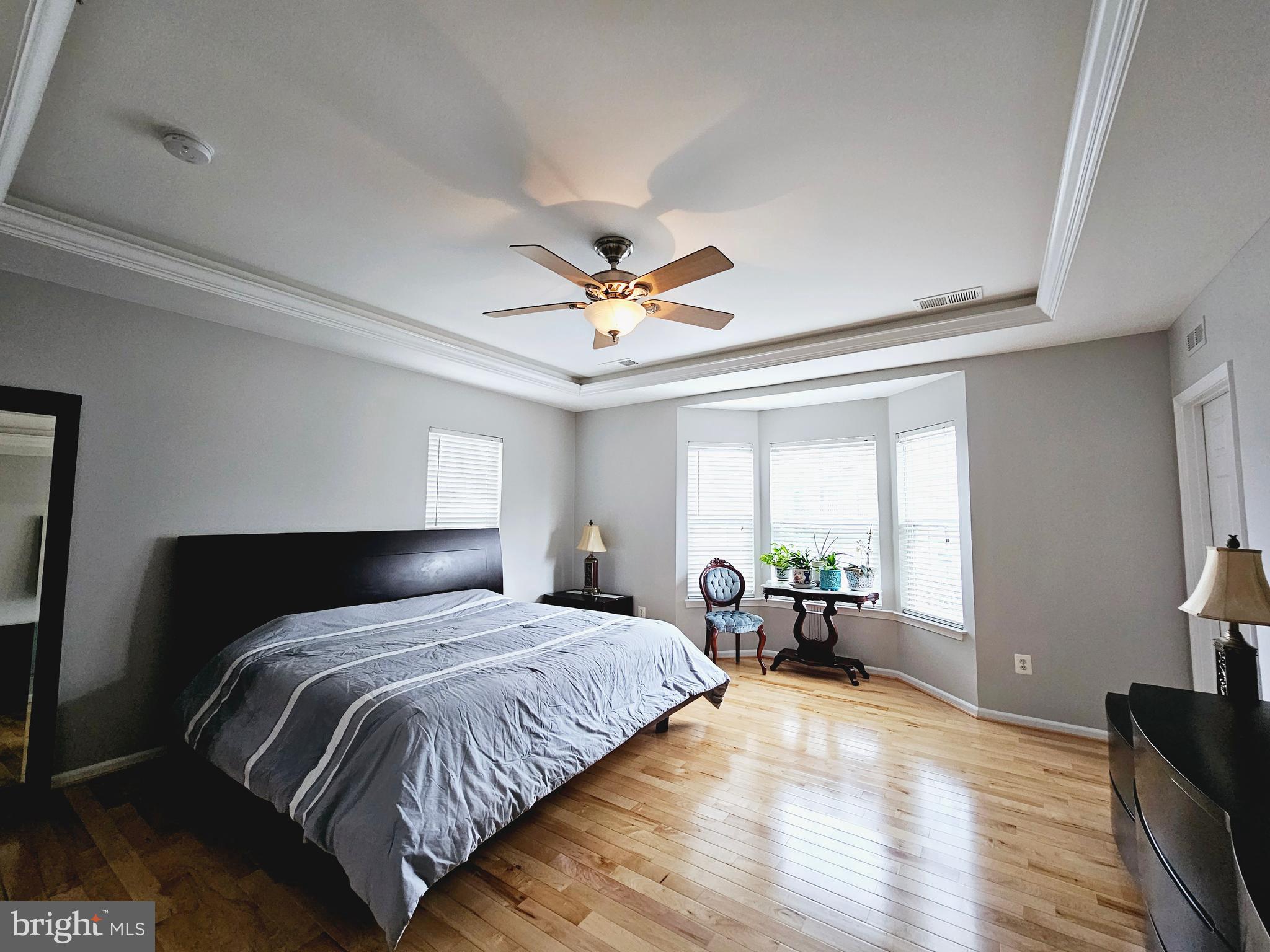 ELKRIDGE CROSSING - Residential