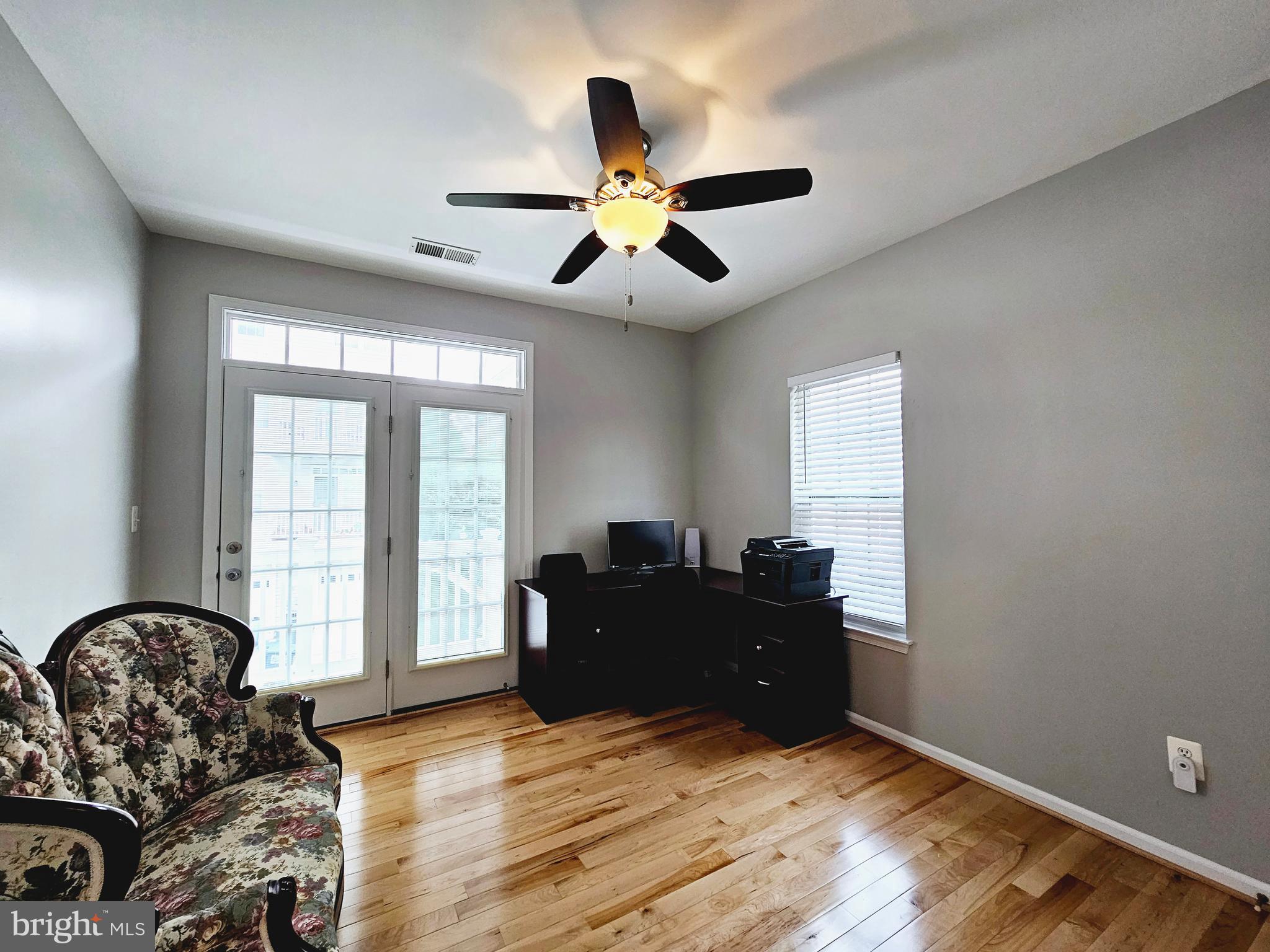 ELKRIDGE CROSSING - Residential