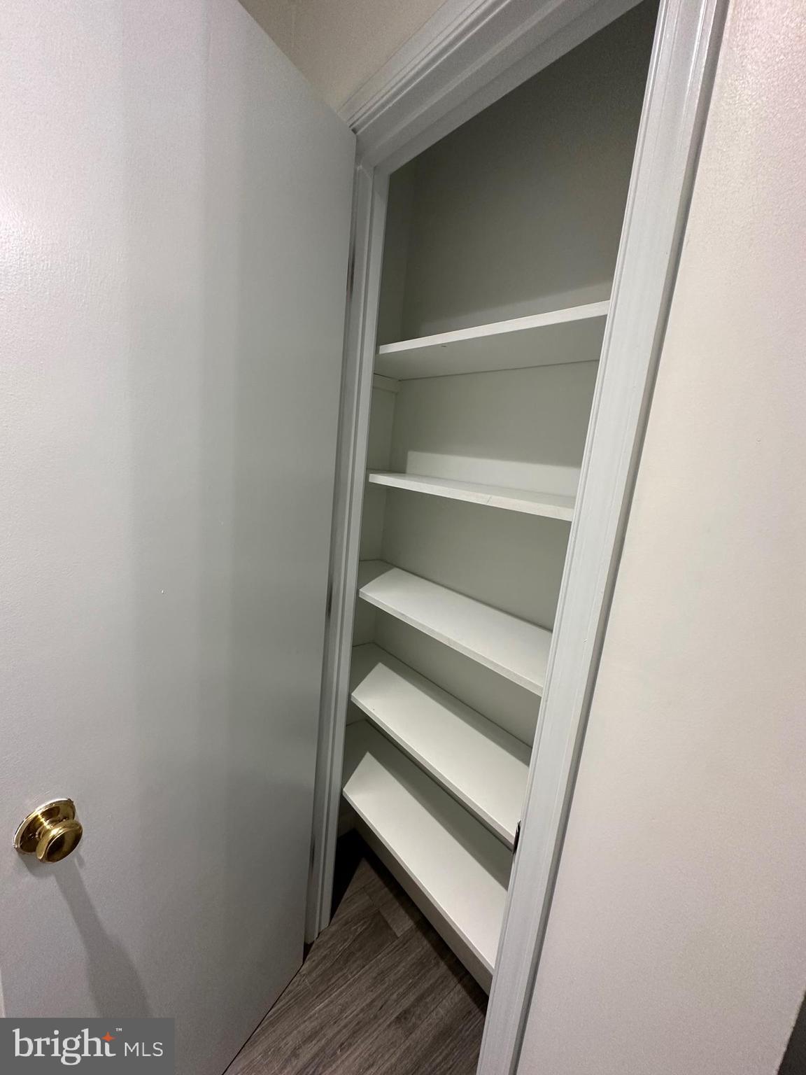 FRONT ROYAL - Residential Lease