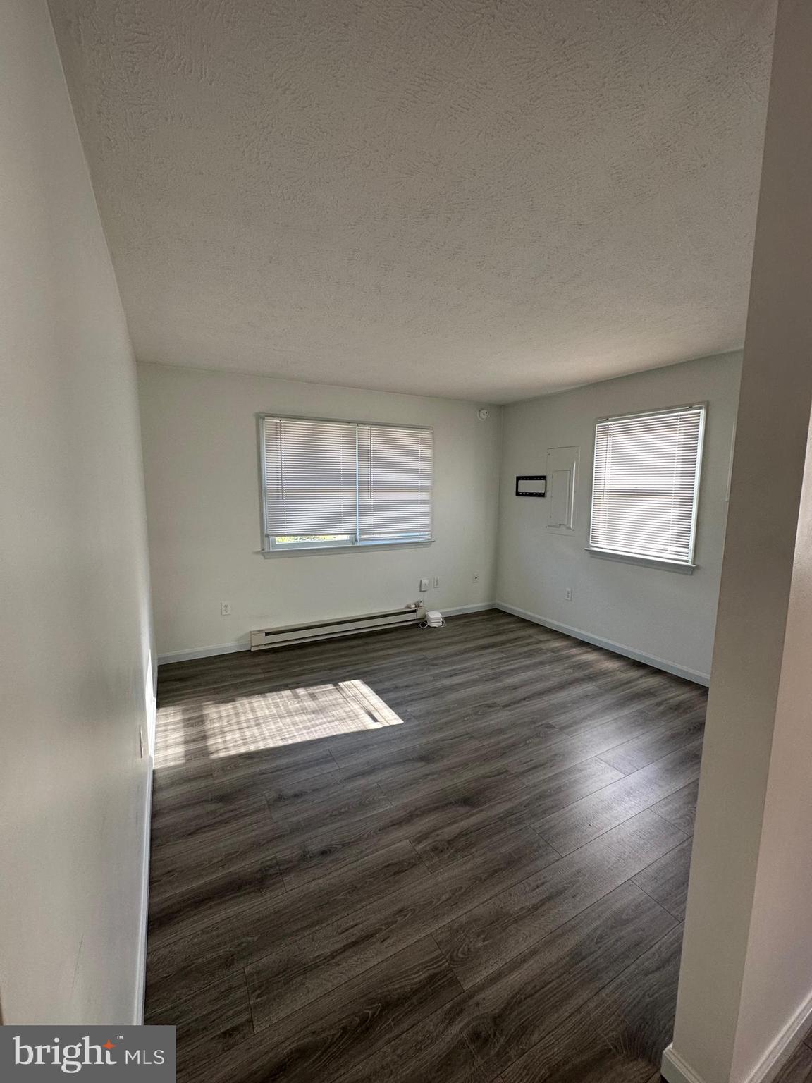 FRONT ROYAL - Residential Lease