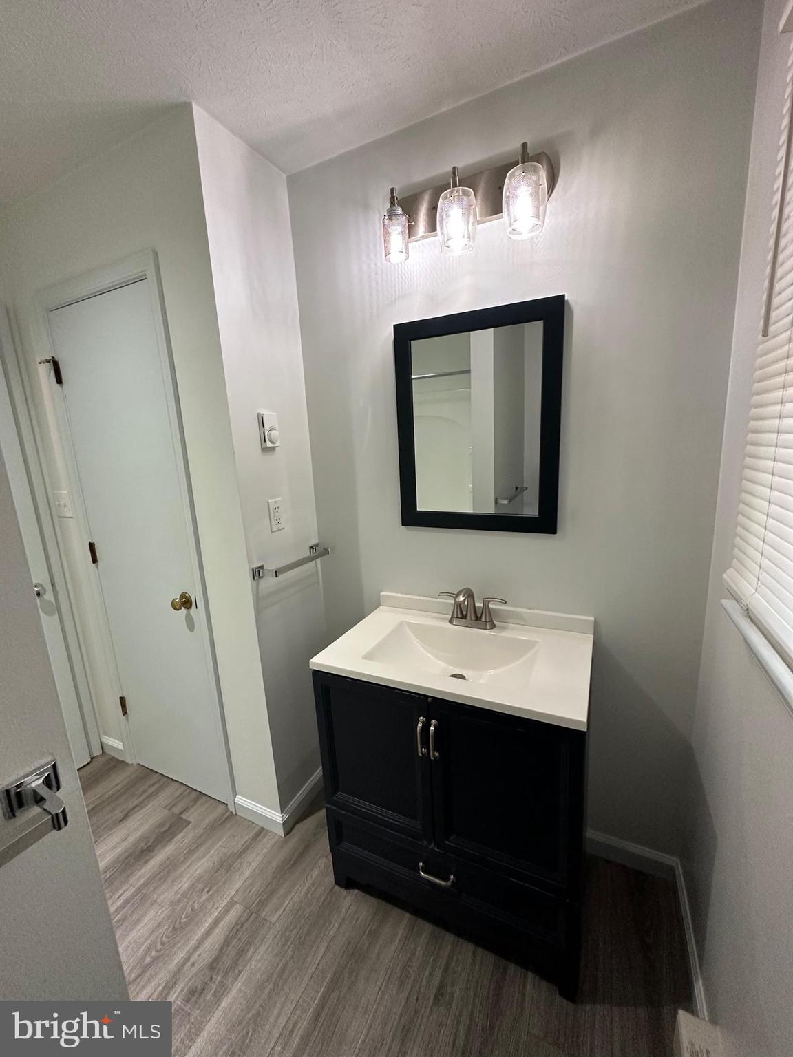 FRONT ROYAL - Residential Lease