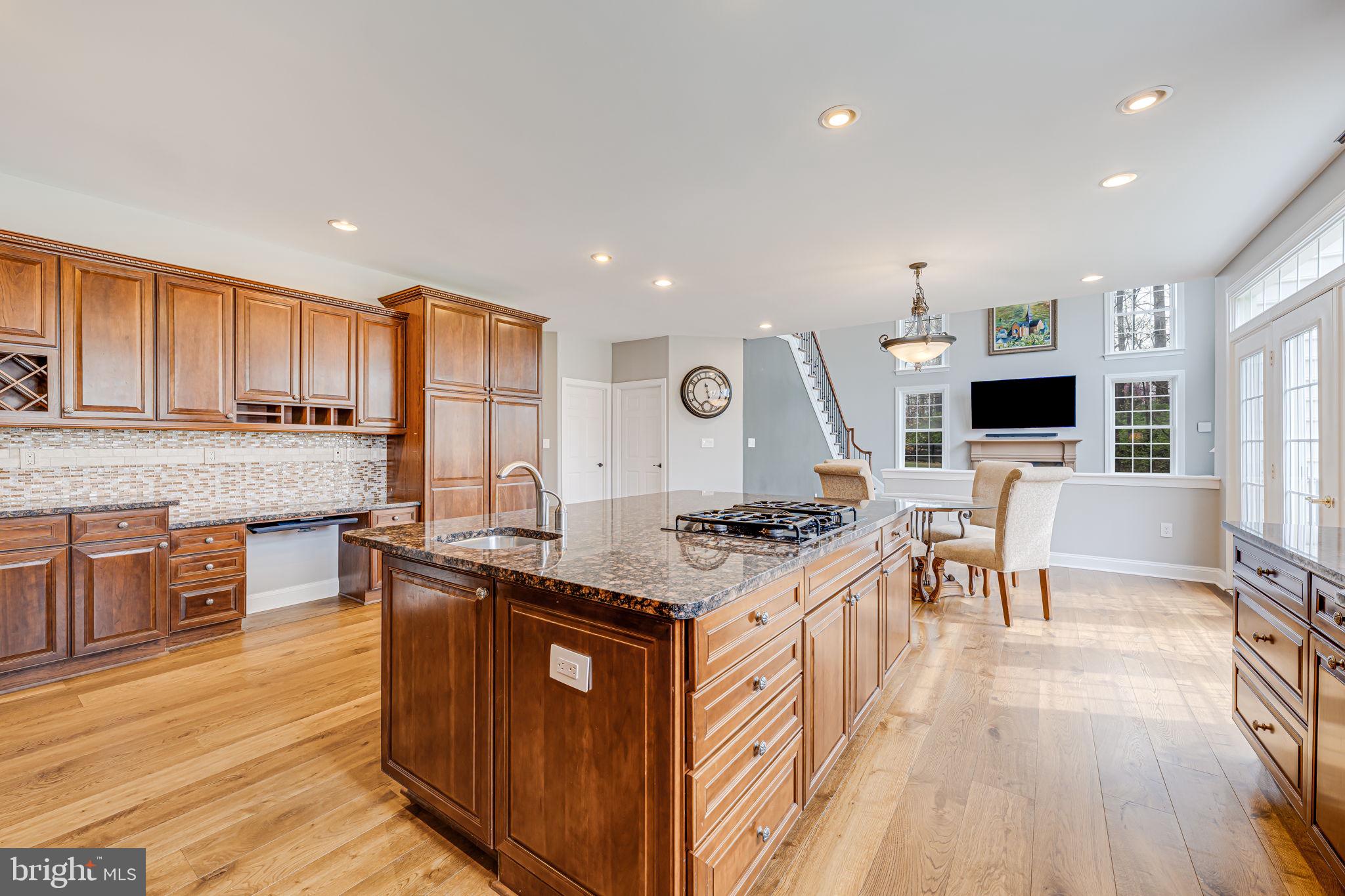 WRIGHT FARM ESTATES - Residential