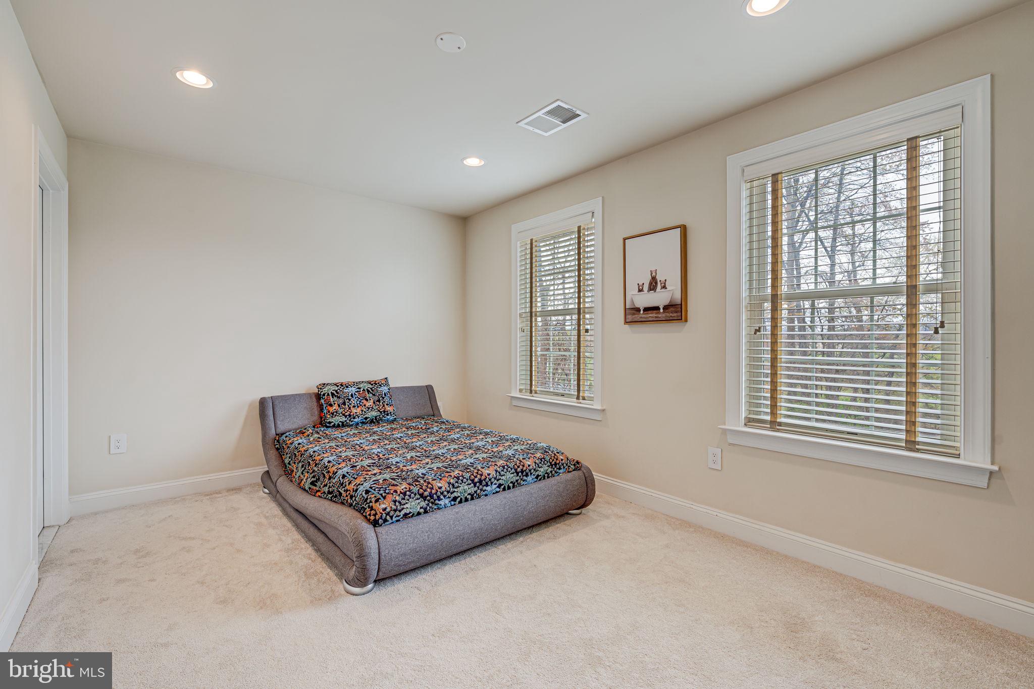 WRIGHT FARM ESTATES - Residential