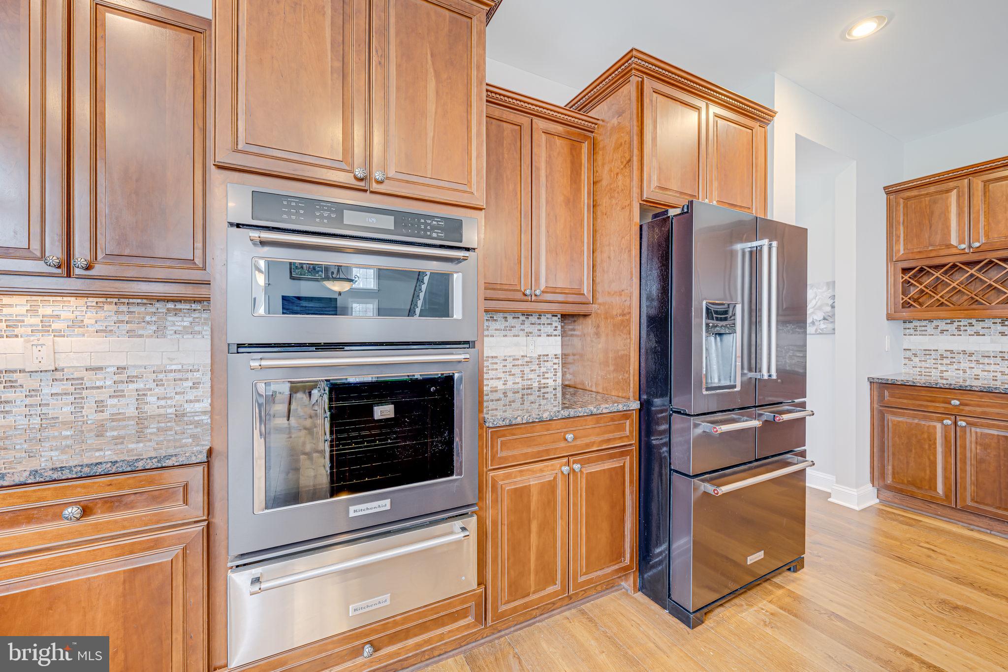 WRIGHT FARM ESTATES - Residential