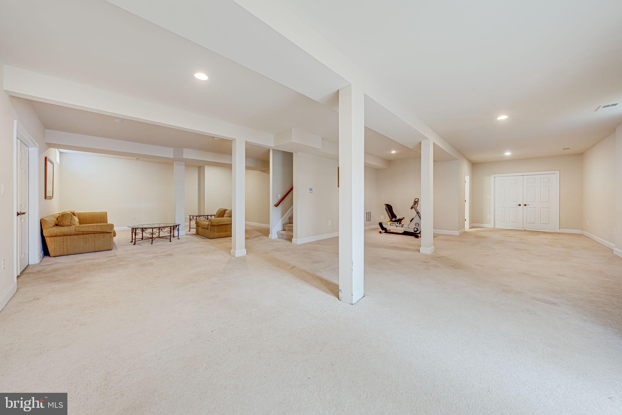 WRIGHT FARM ESTATES - Residential