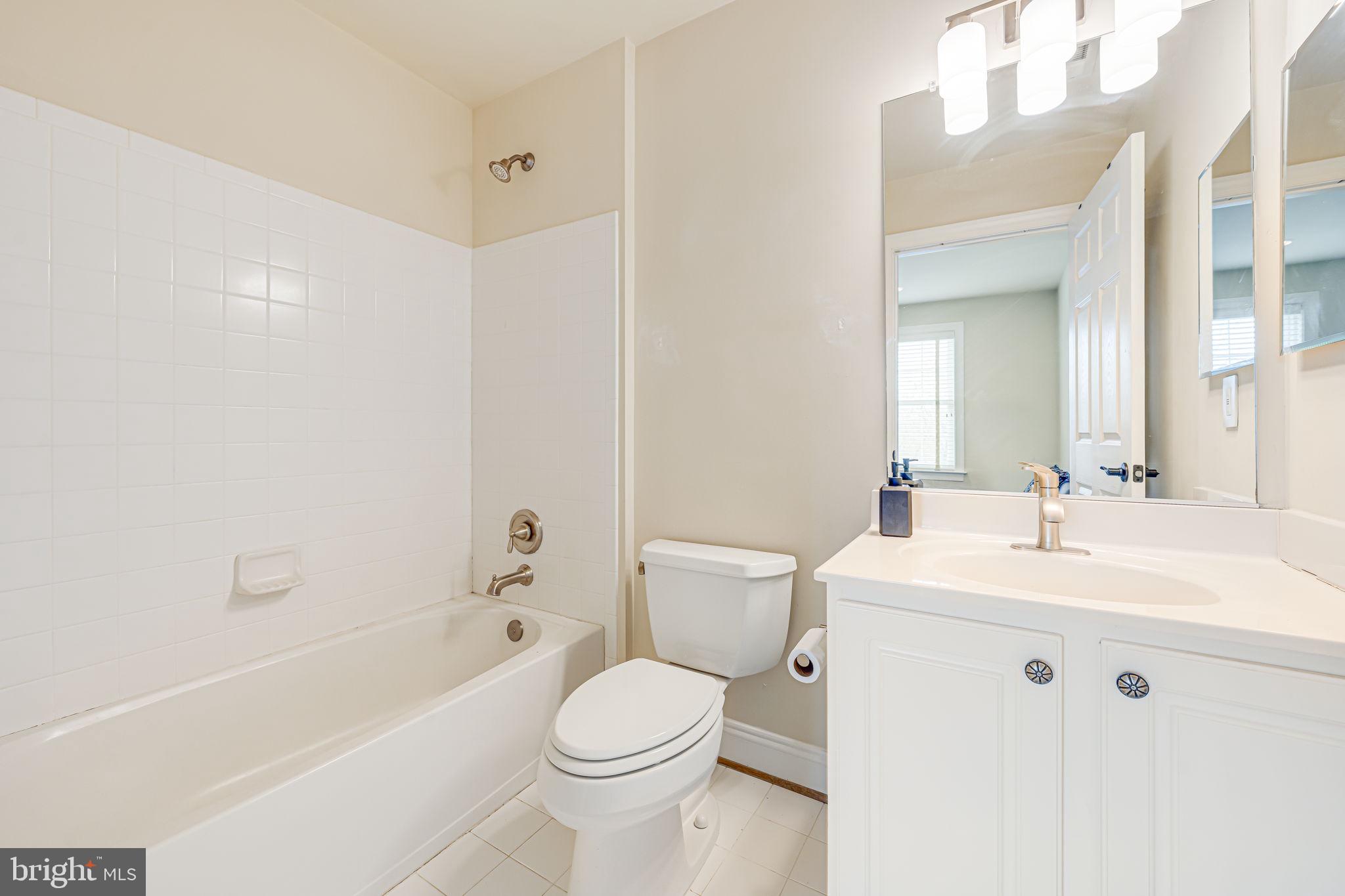 WRIGHT FARM ESTATES - Residential