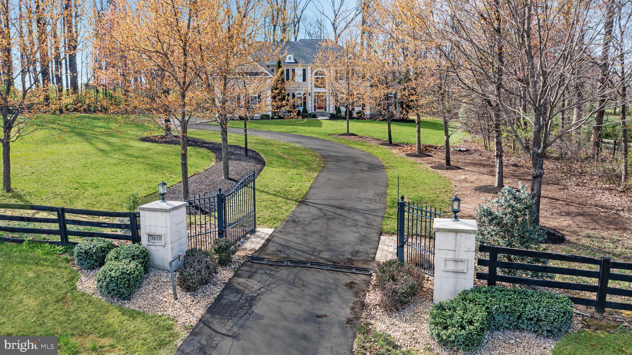 WRIGHT FARM ESTATES - Residential