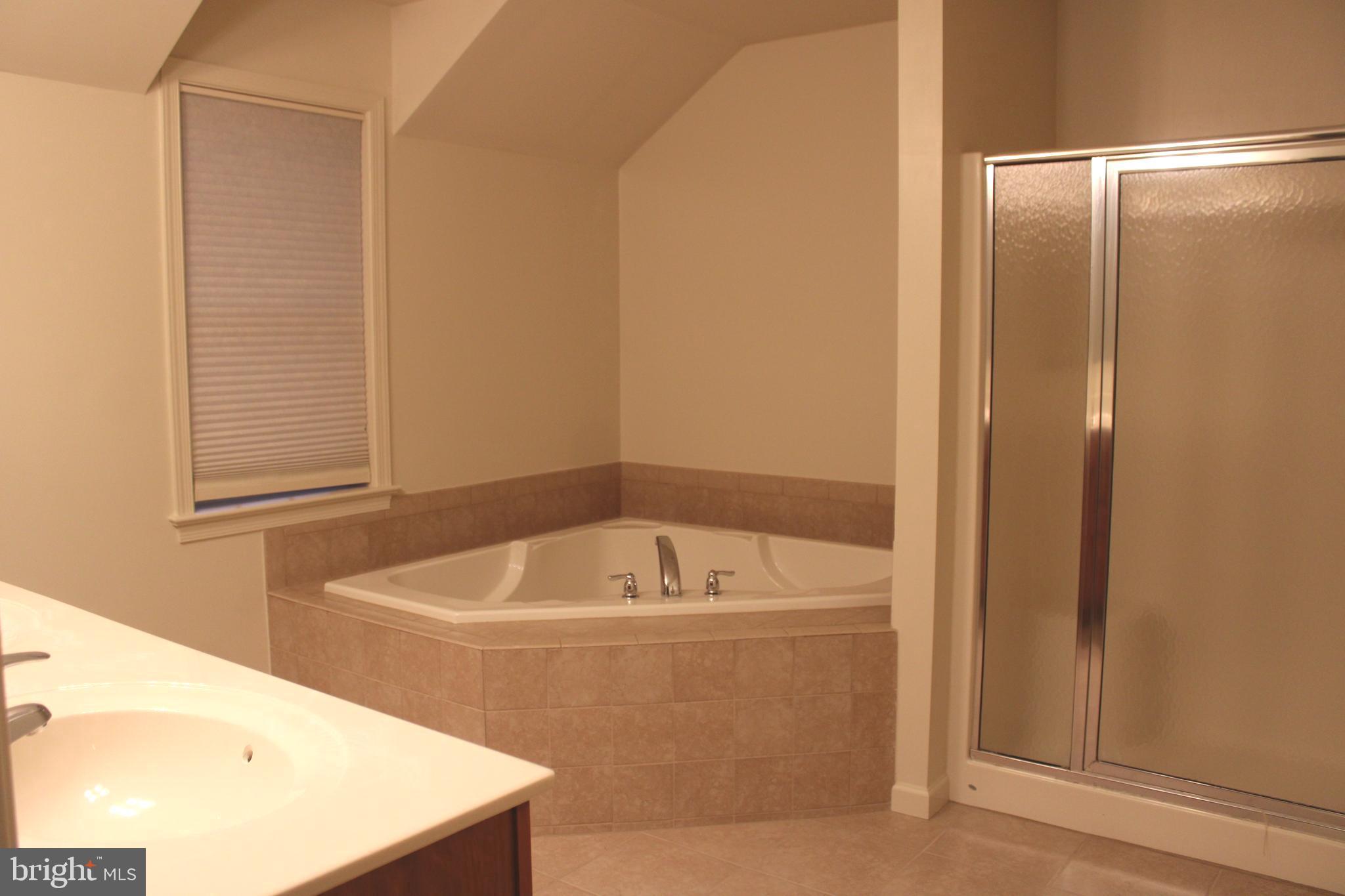 KOLLER POINTE - Residential