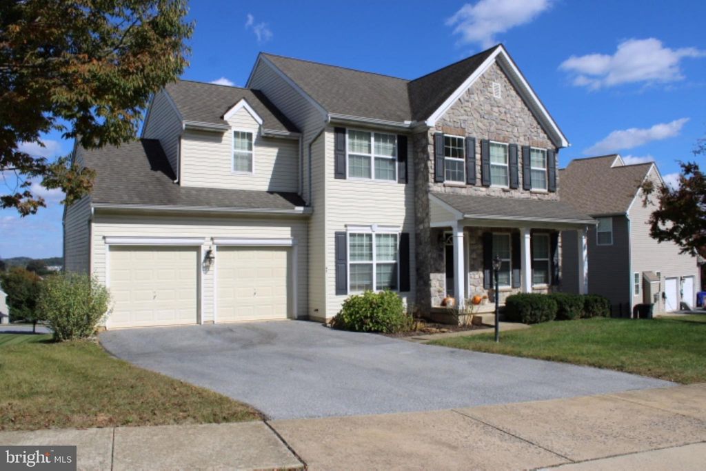 Photo of 41 Logan Drive, NEW FREEDOM, PA 17349 (MLS # PAYK2091212)