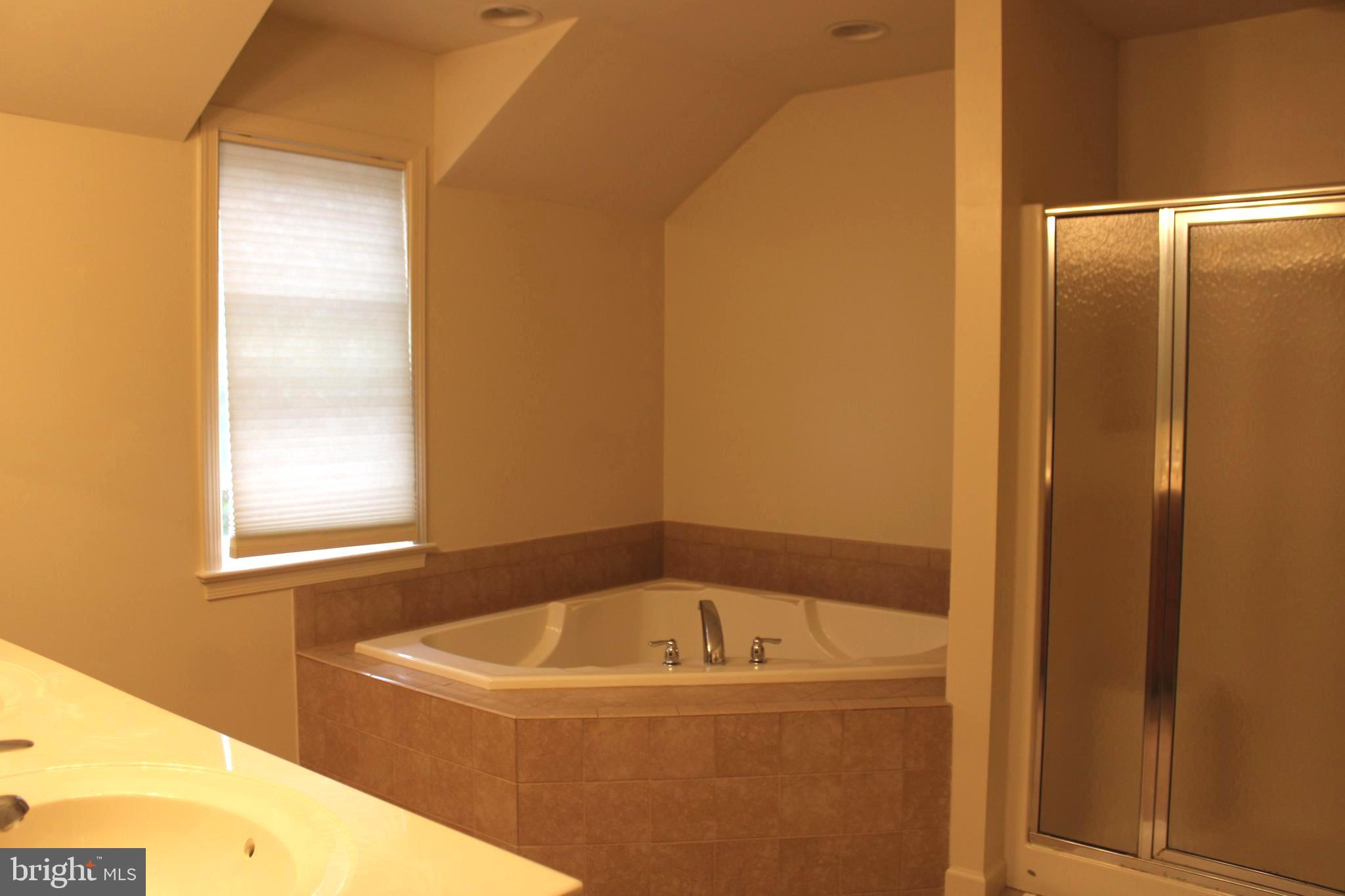 KOLLER POINTE - Residential