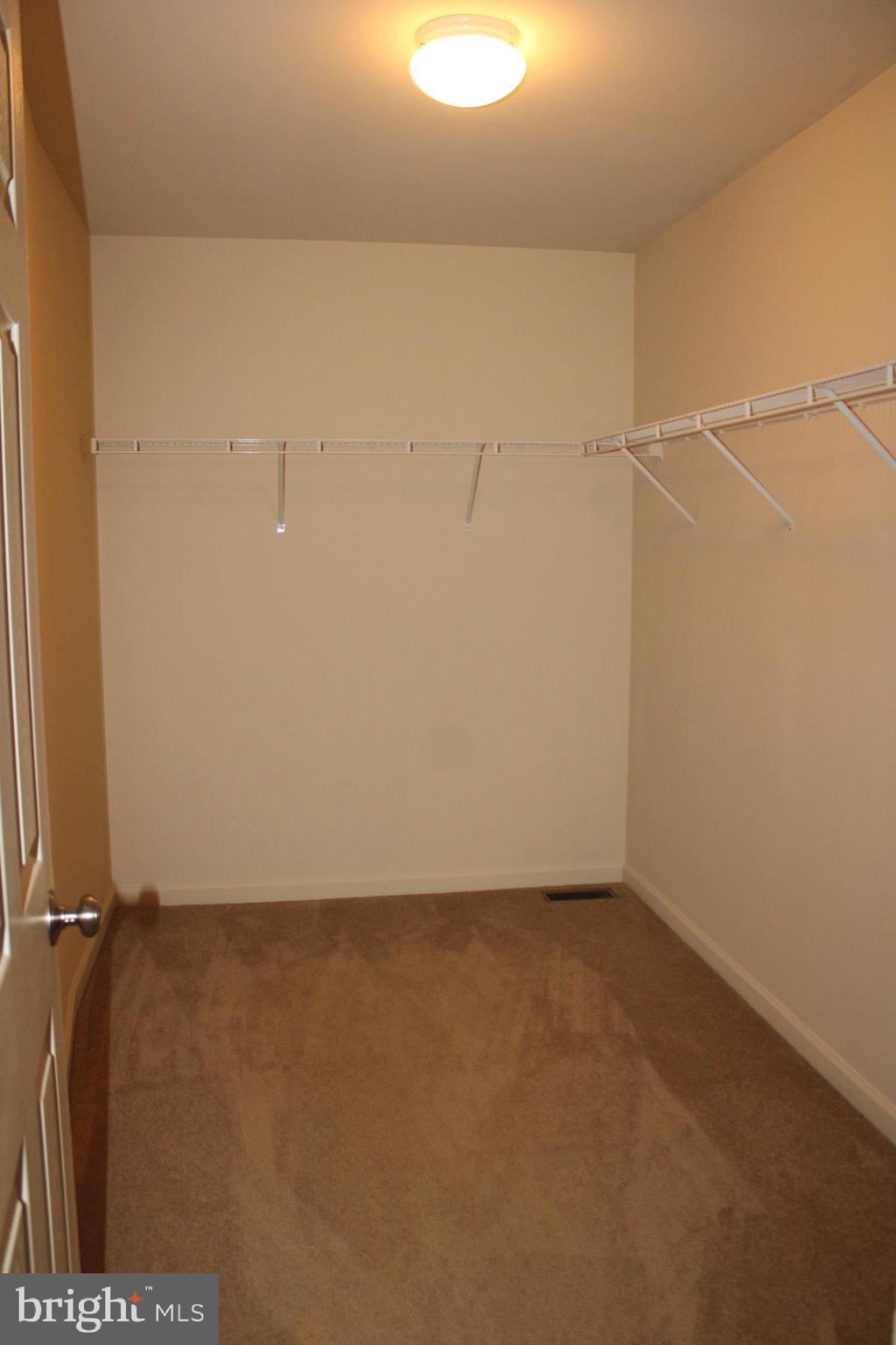 KOLLER POINTE - Residential