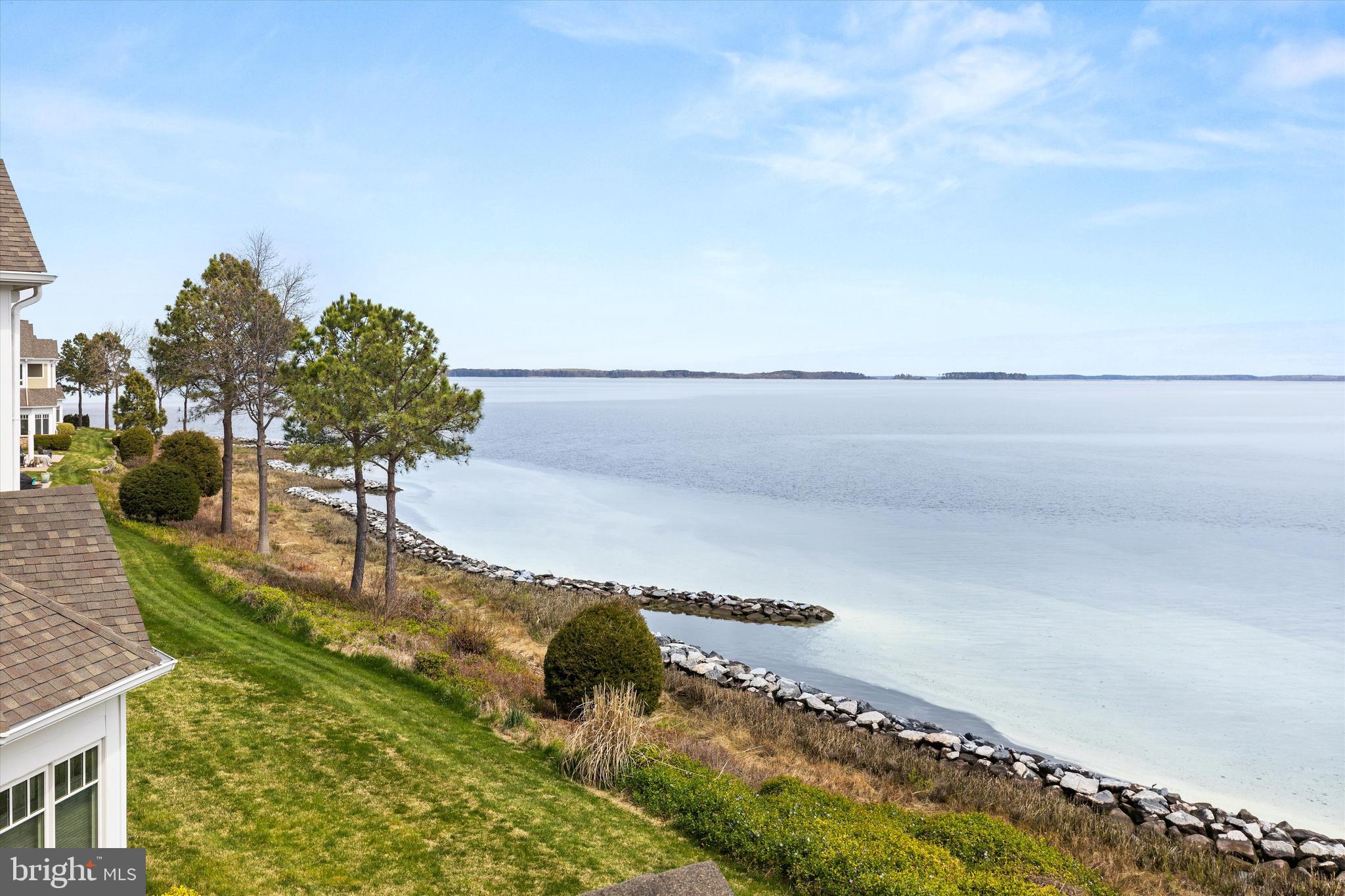 NARROWS POINTE - Residential