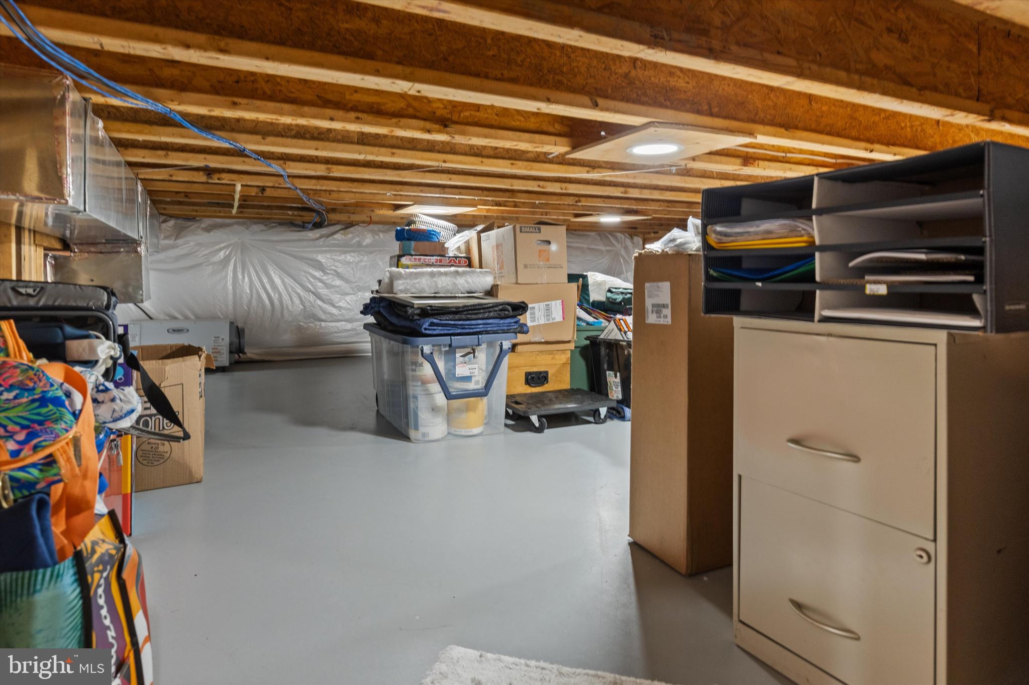 NARROWS POINTE - Residential