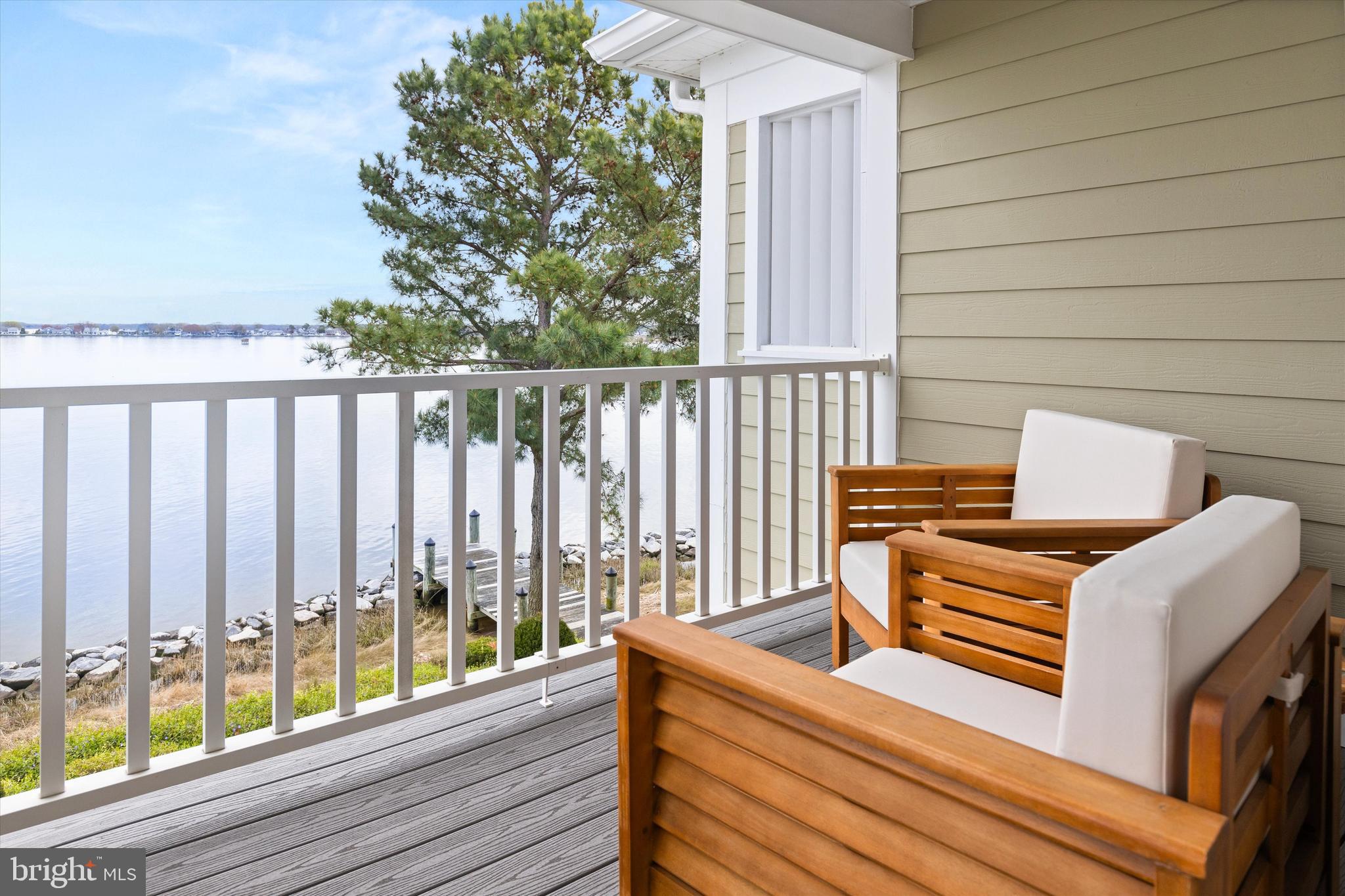 NARROWS POINTE - Residential