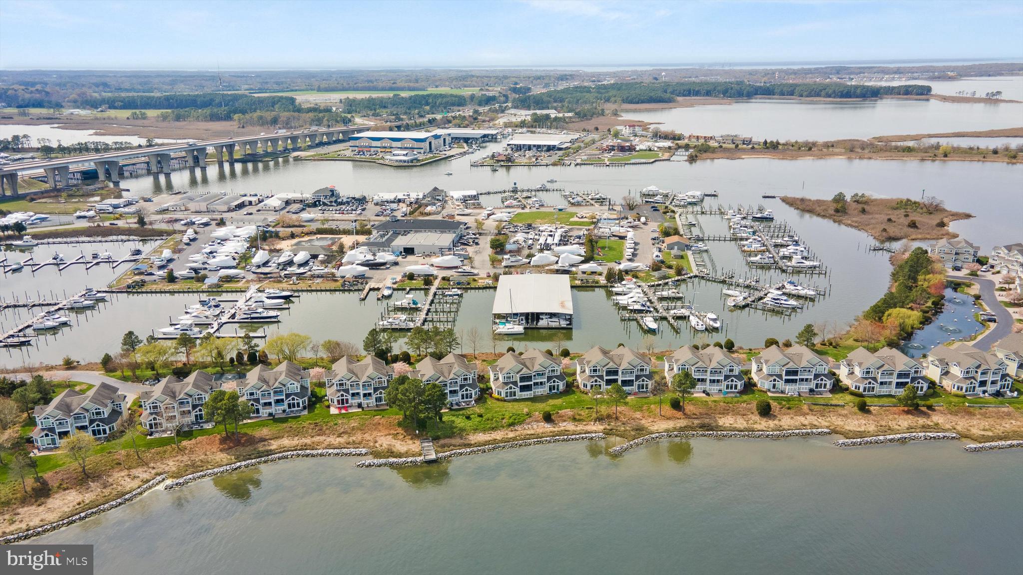 NARROWS POINTE - Residential