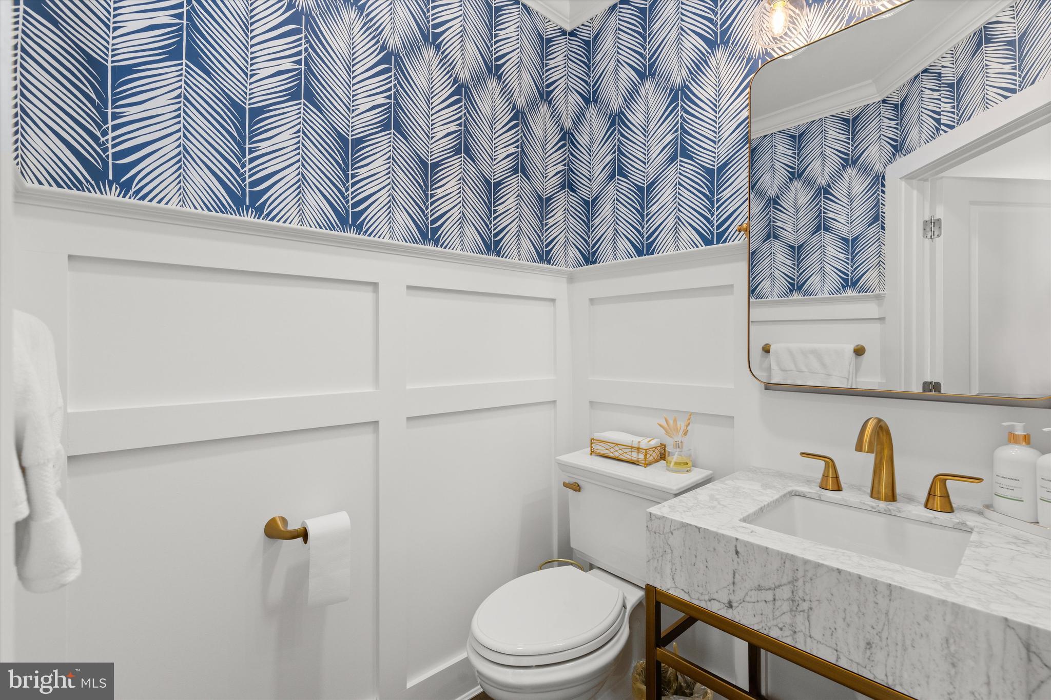 NARROWS POINTE - Residential