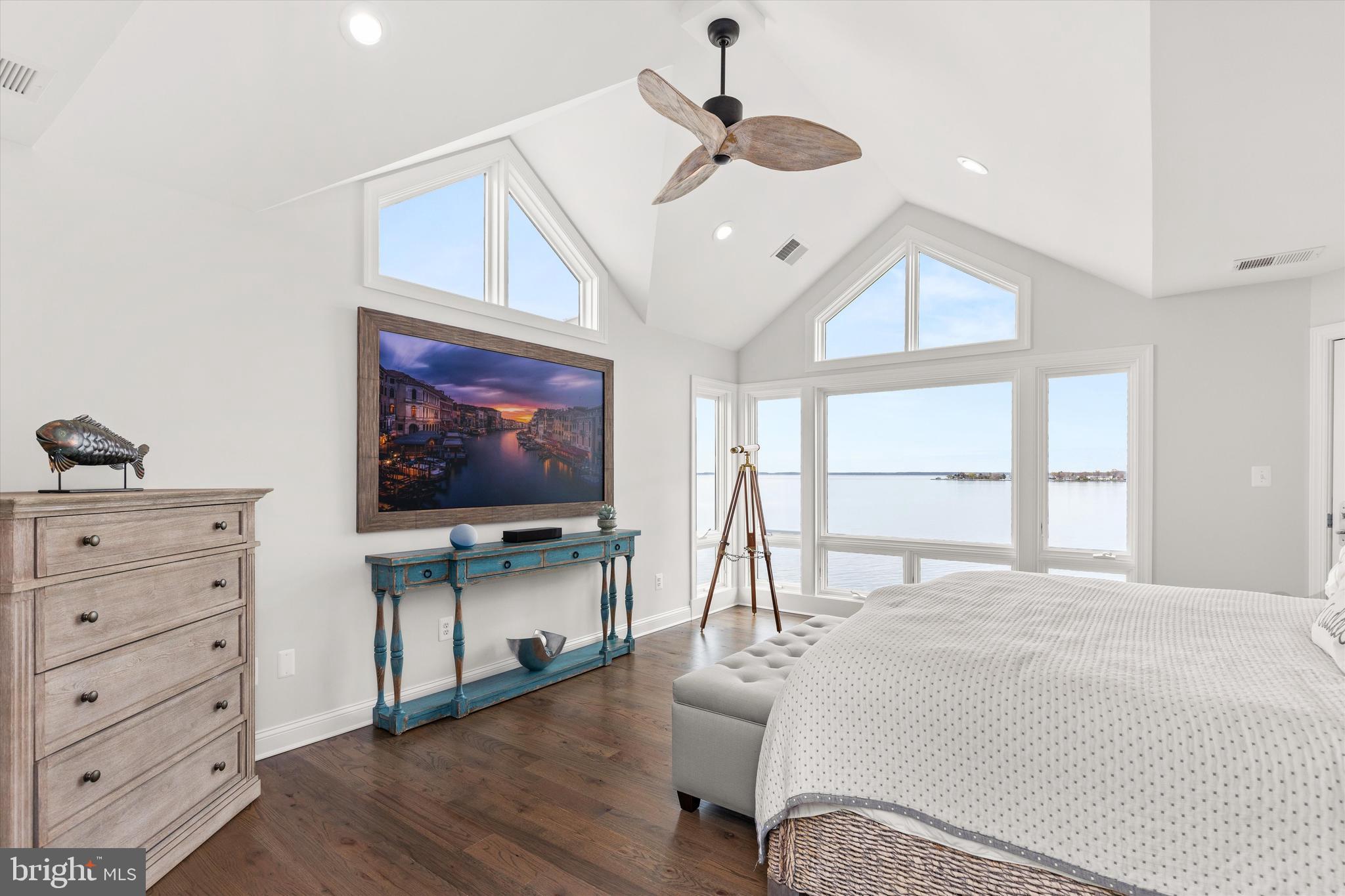 NARROWS POINTE - Residential