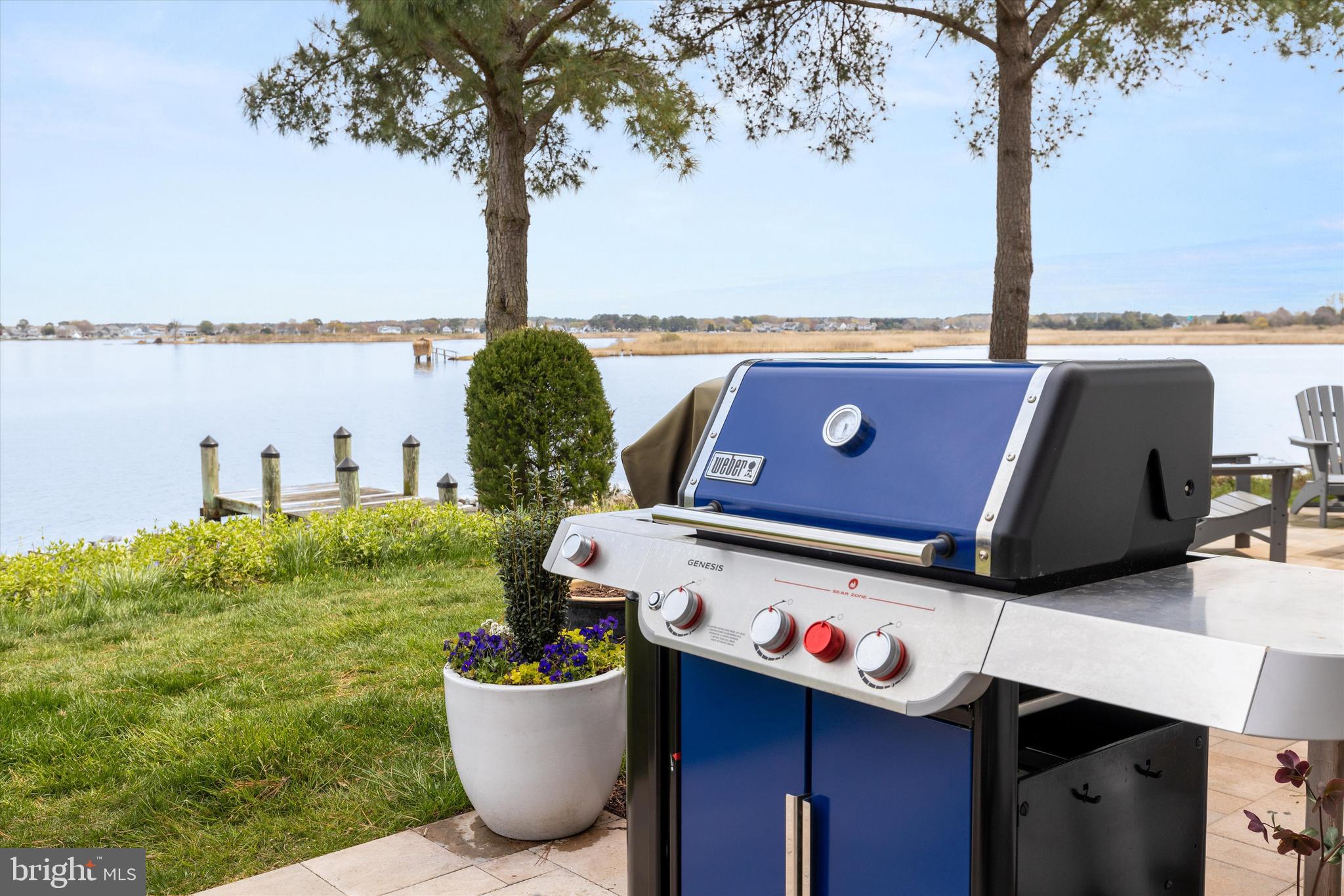 NARROWS POINTE - Residential