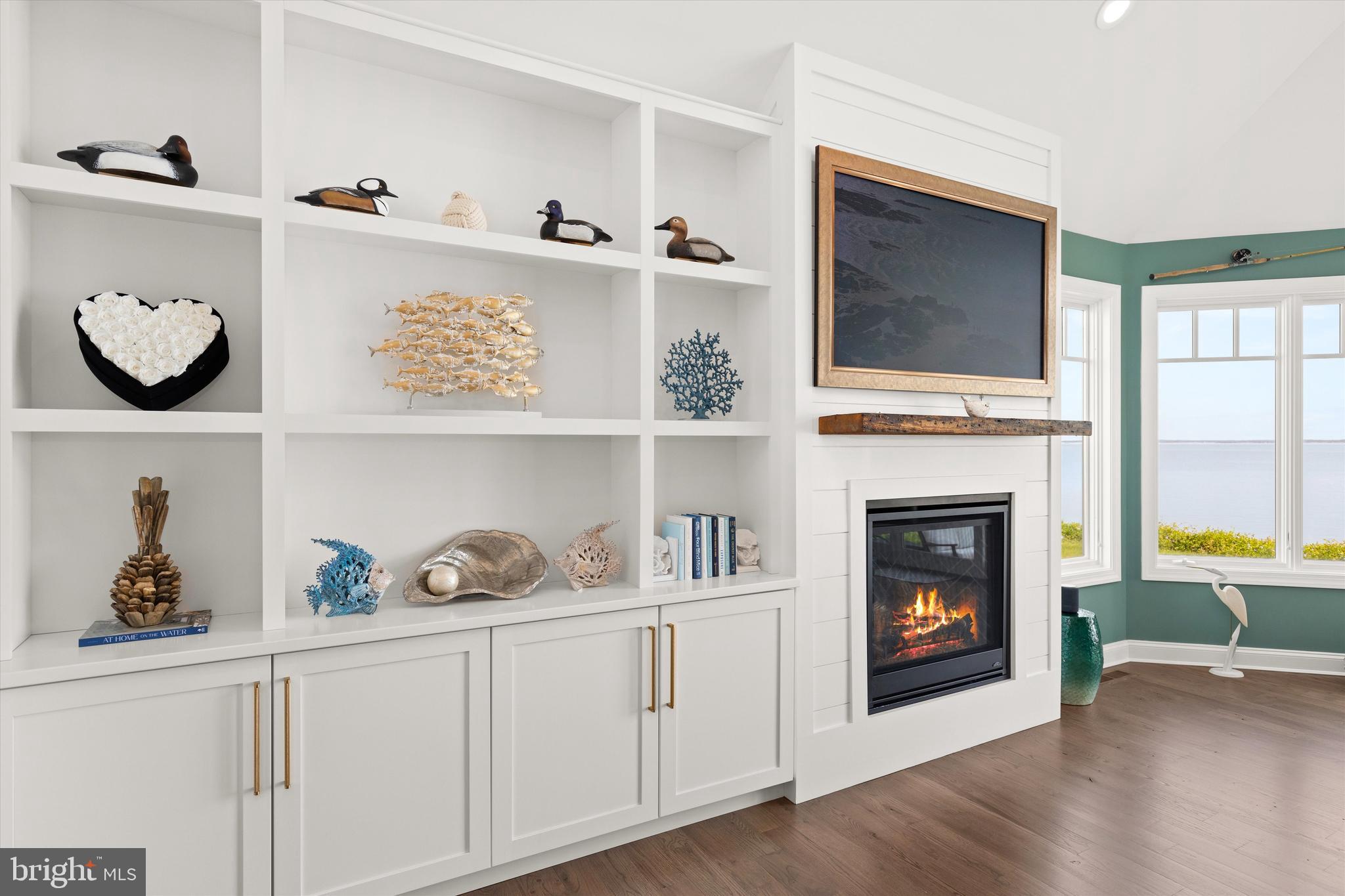 NARROWS POINTE - Residential