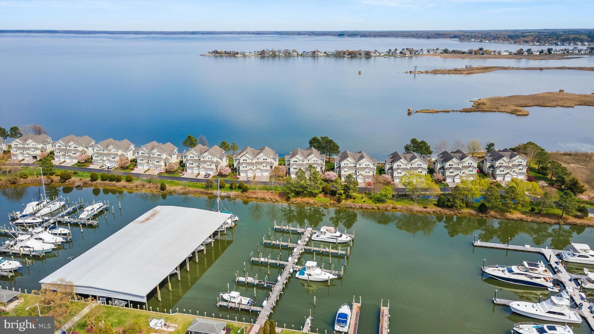 NARROWS POINTE - Residential
