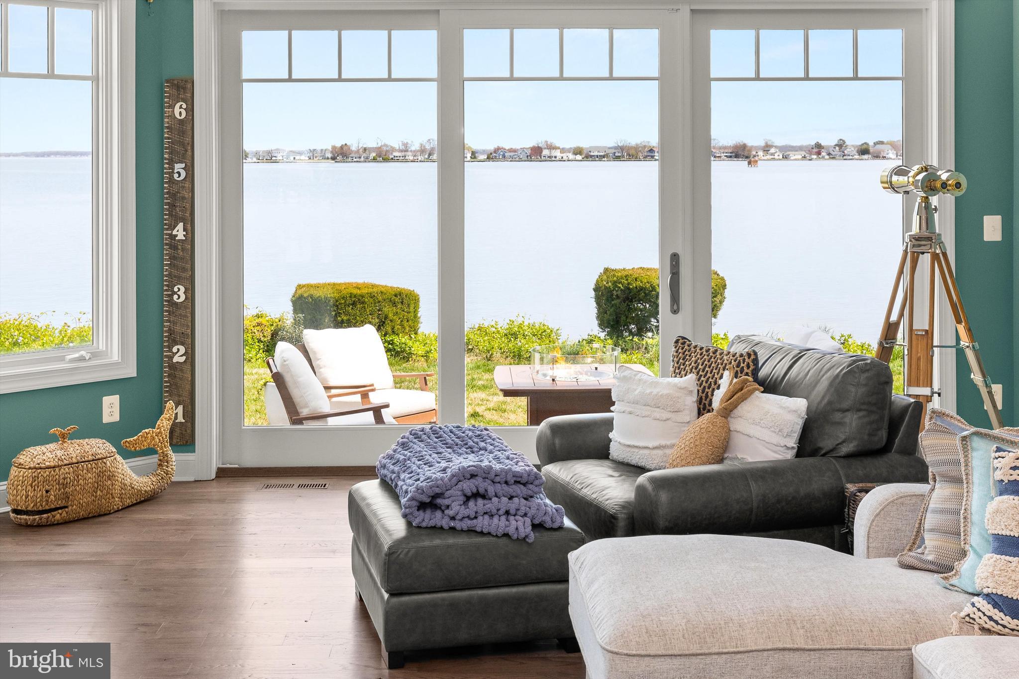 NARROWS POINTE - Residential