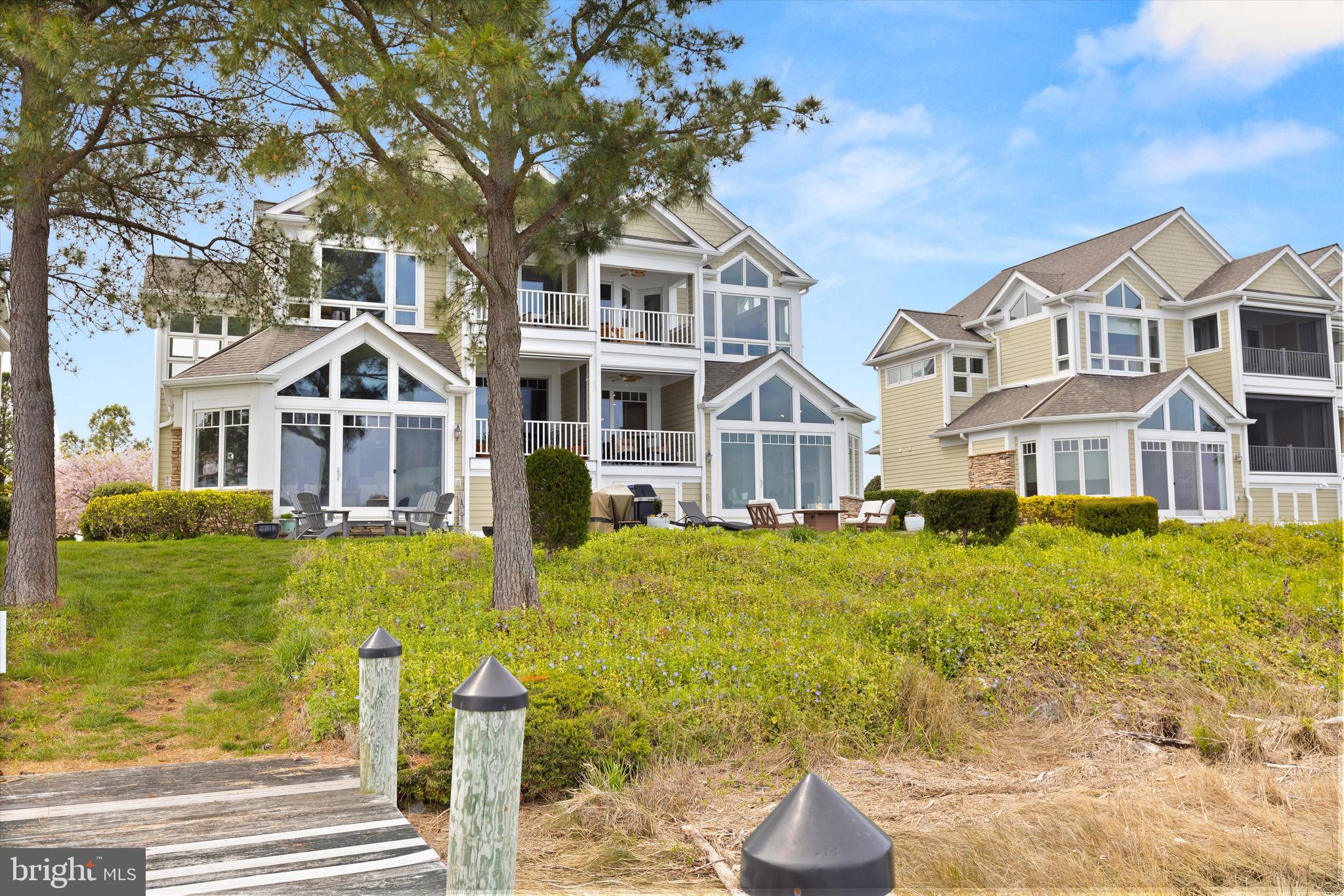 NARROWS POINTE - Residential