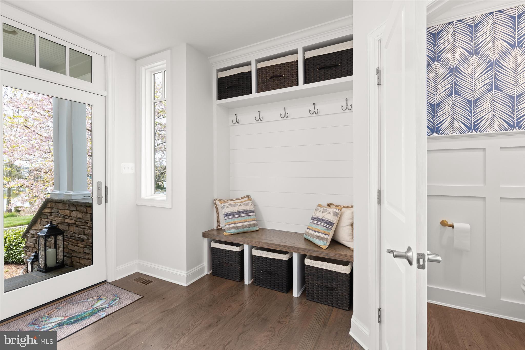 NARROWS POINTE - Residential