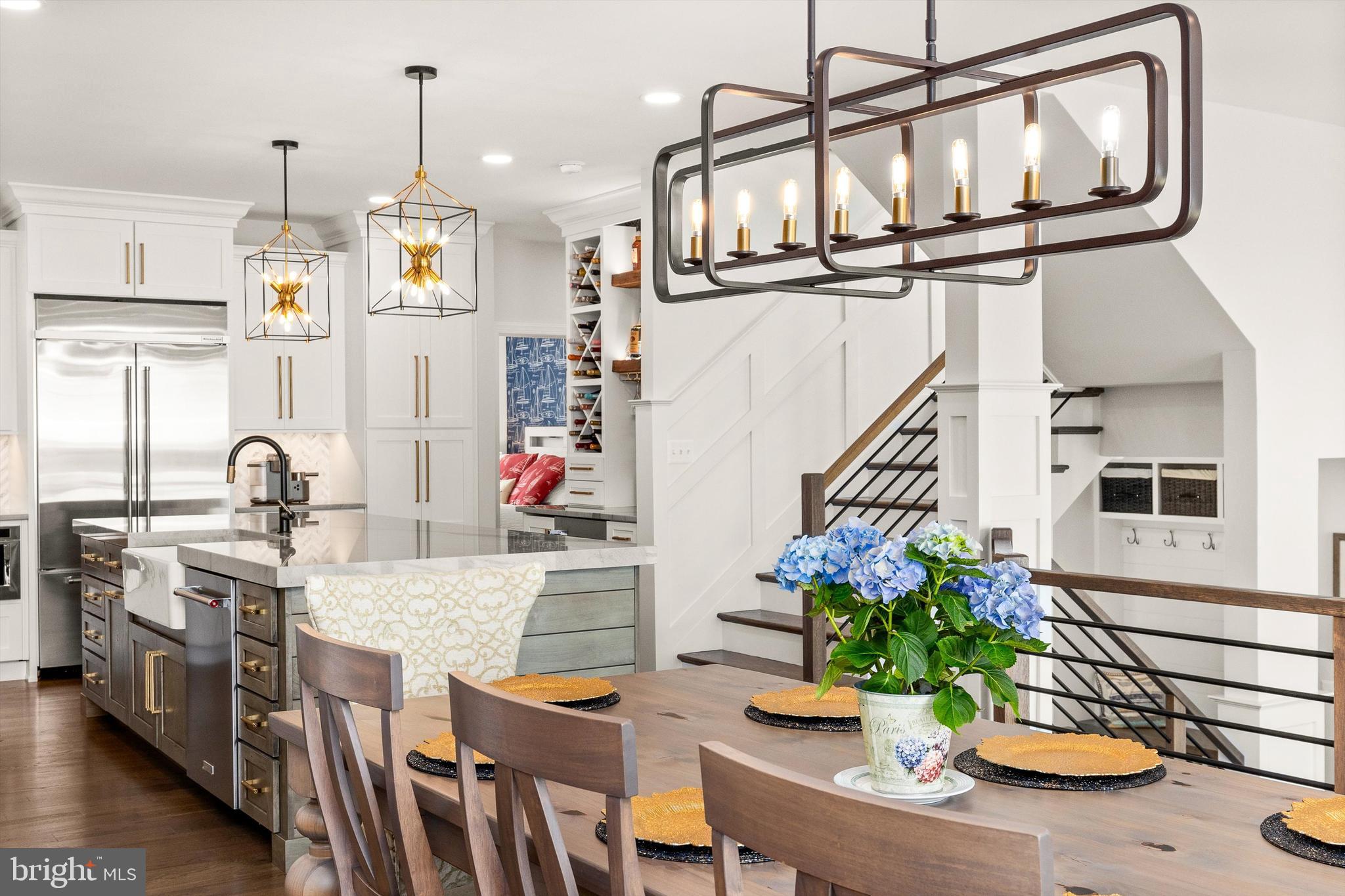 NARROWS POINTE - Residential