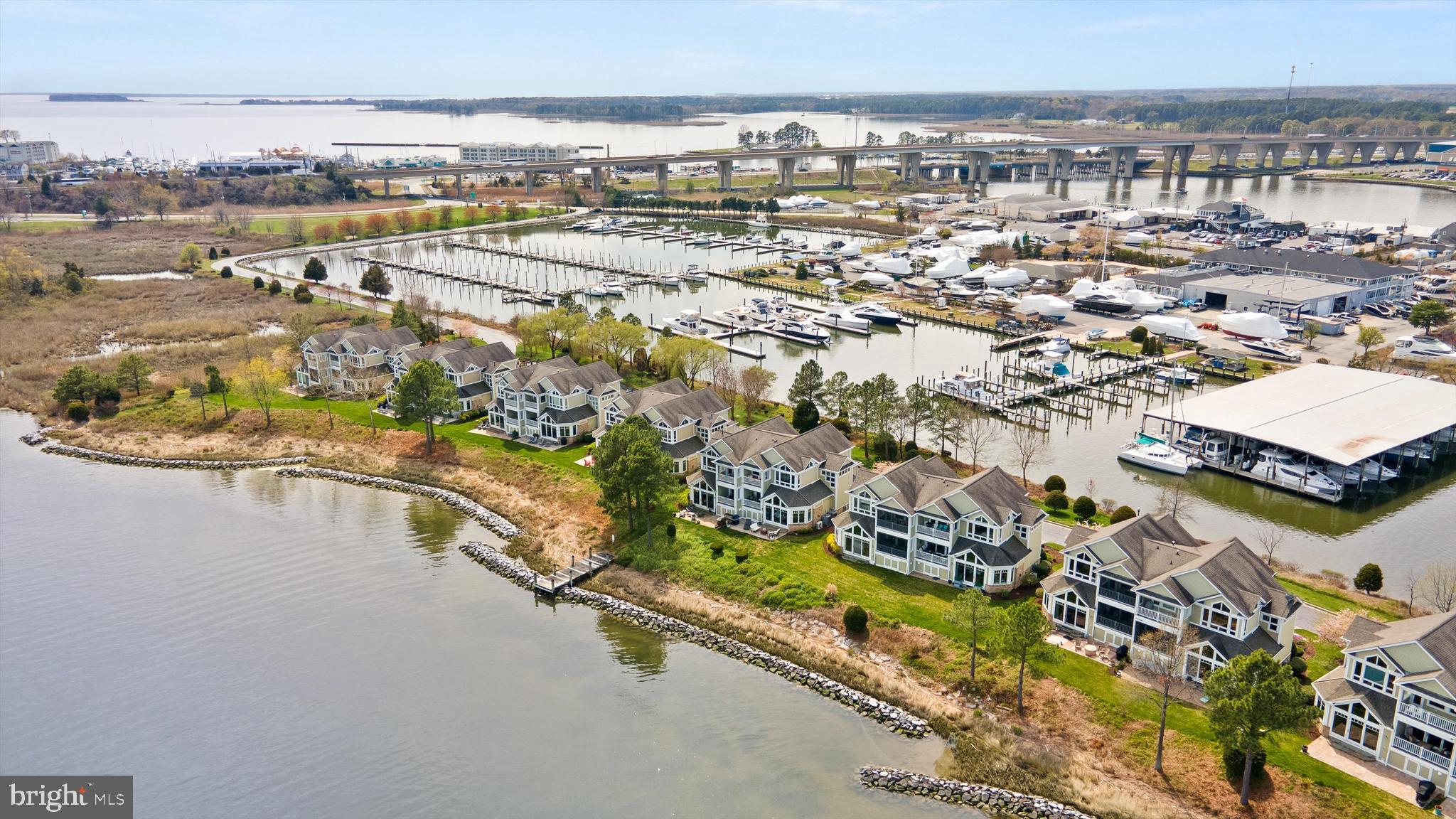 NARROWS POINTE - Residential