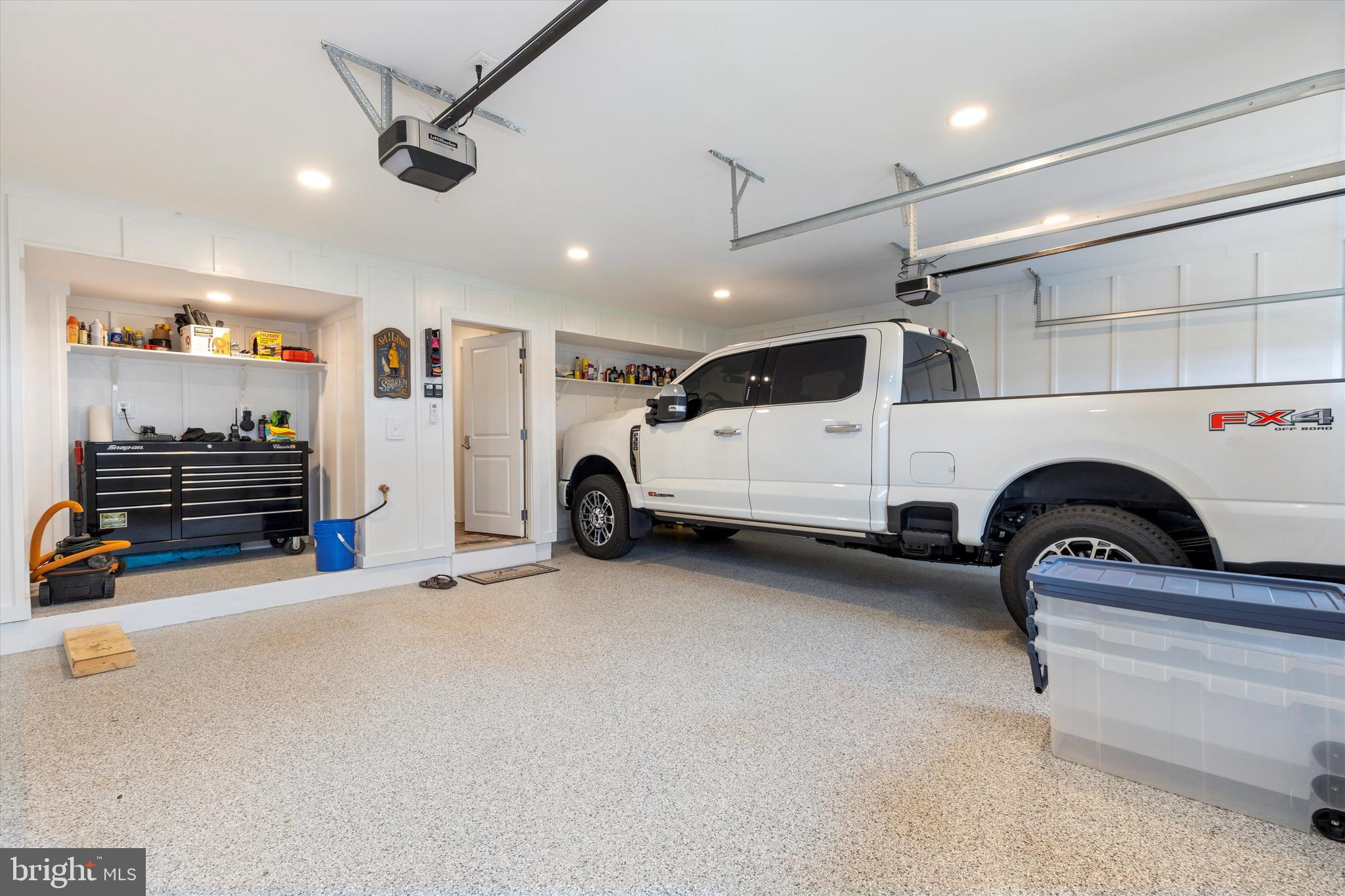 NARROWS POINTE - Residential