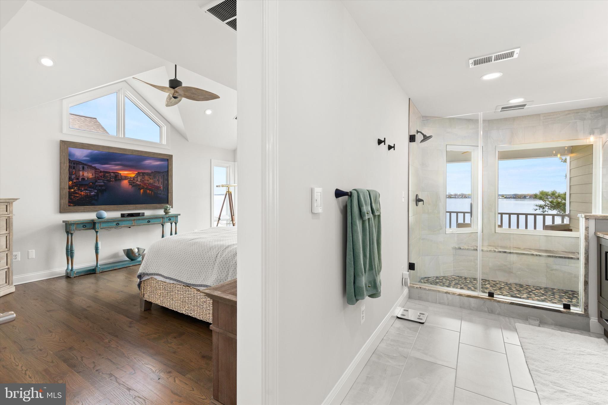 NARROWS POINTE - Residential