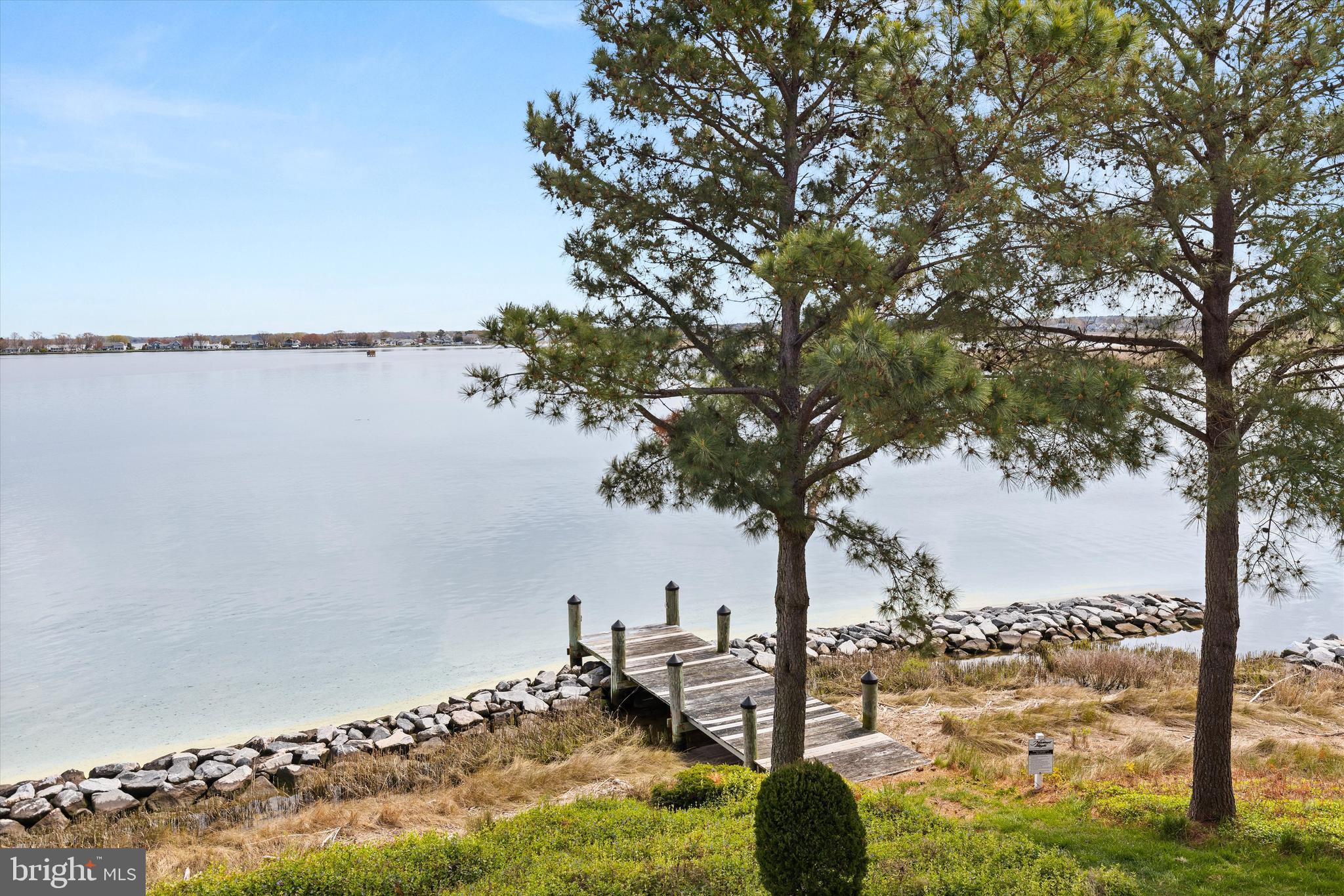 NARROWS POINTE - Residential