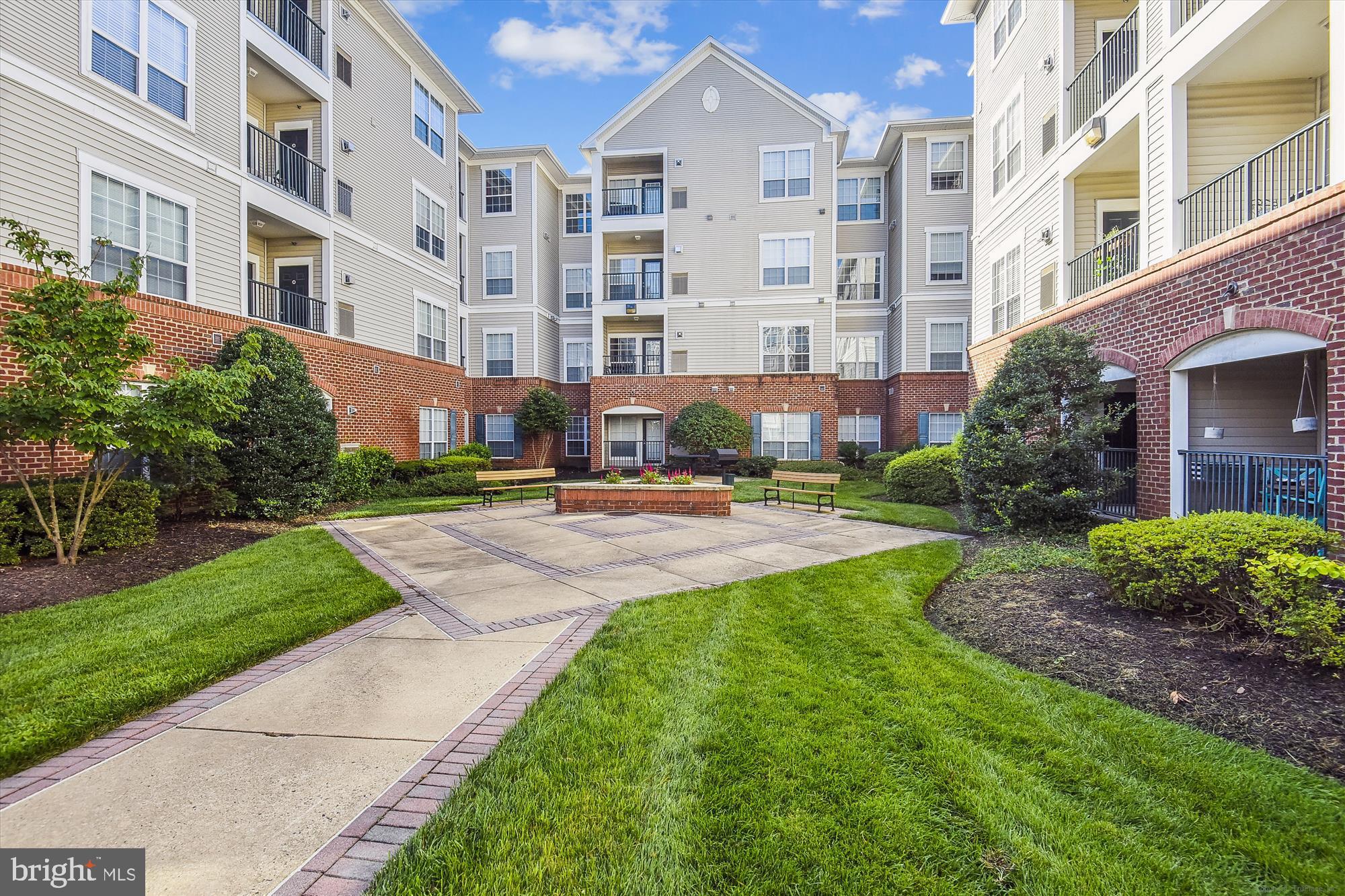 4860 EISENHOWER AVENUE 297