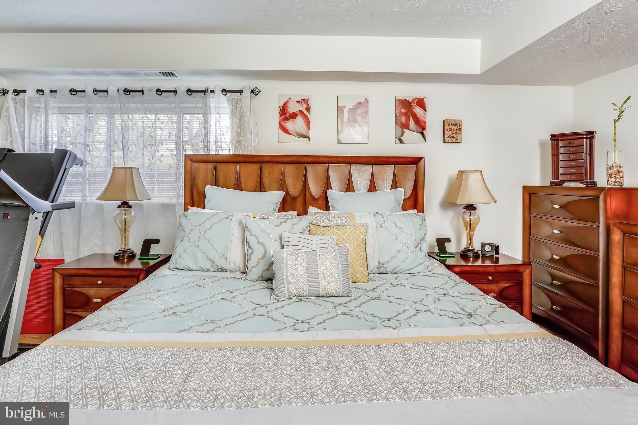 HERITAGE GATE - Residential