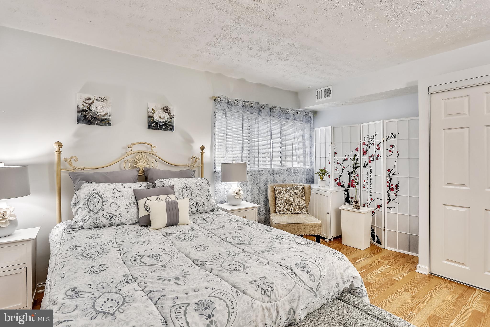 HERITAGE GATE - Residential