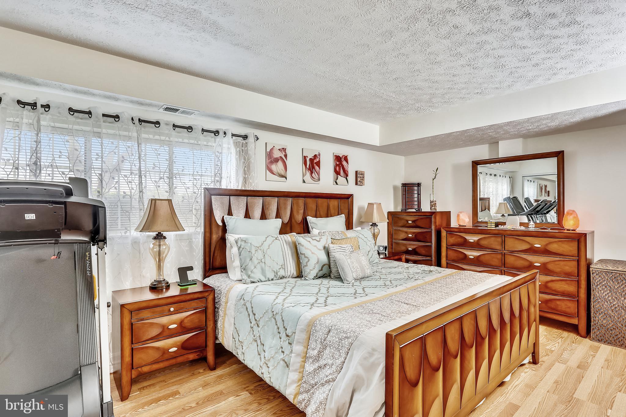 HERITAGE GATE - Residential