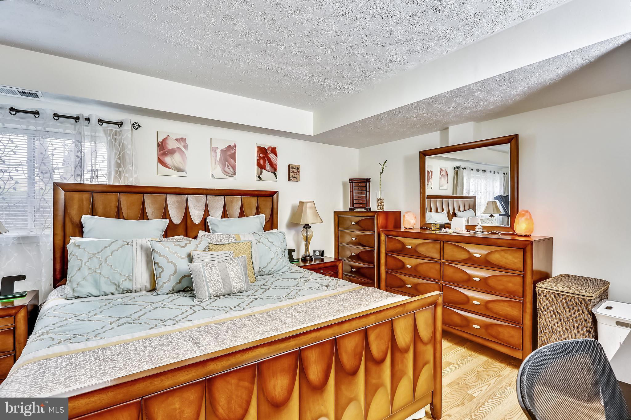 HERITAGE GATE - Residential