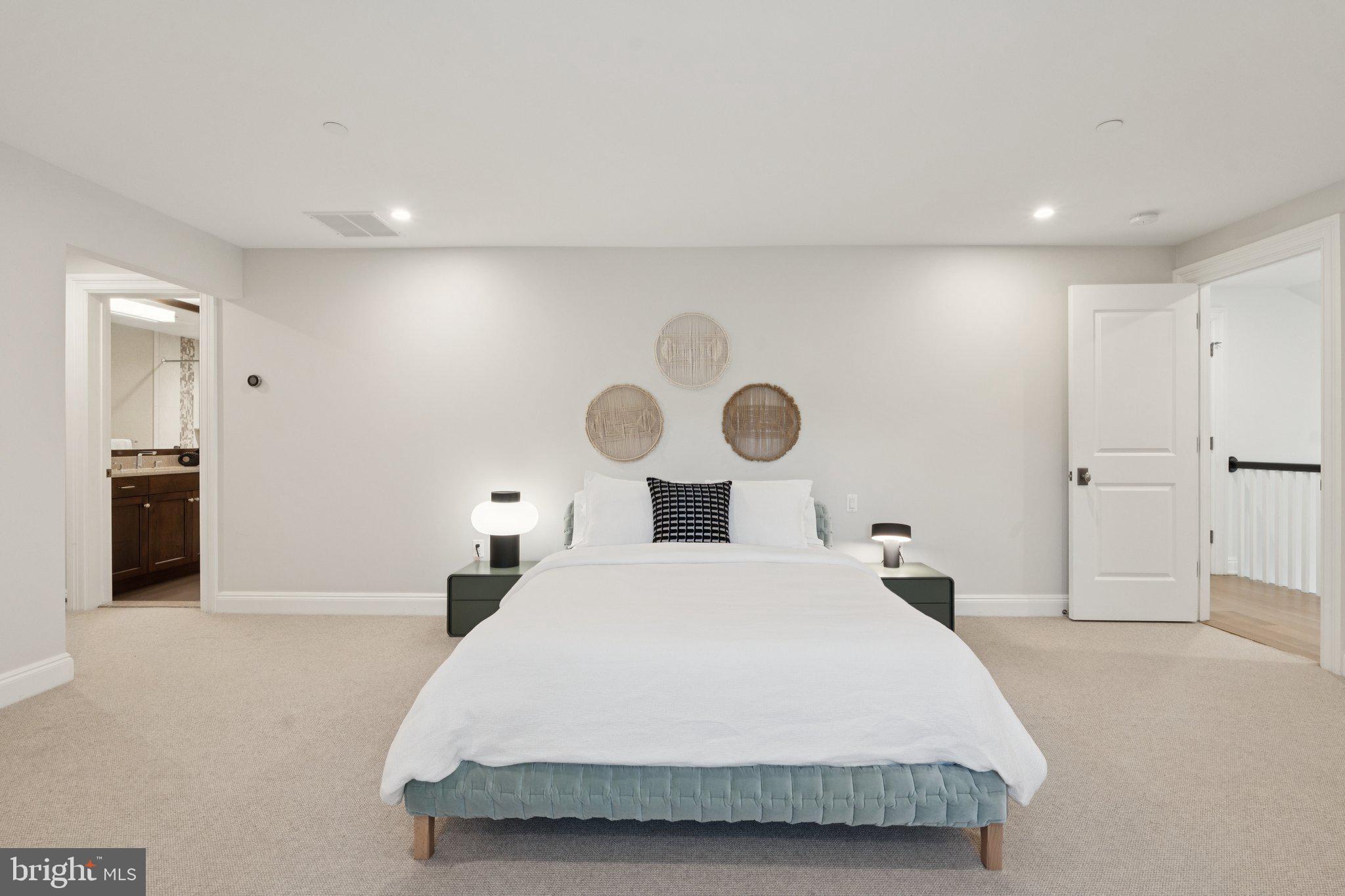 BRADLEY HILLS - Residential