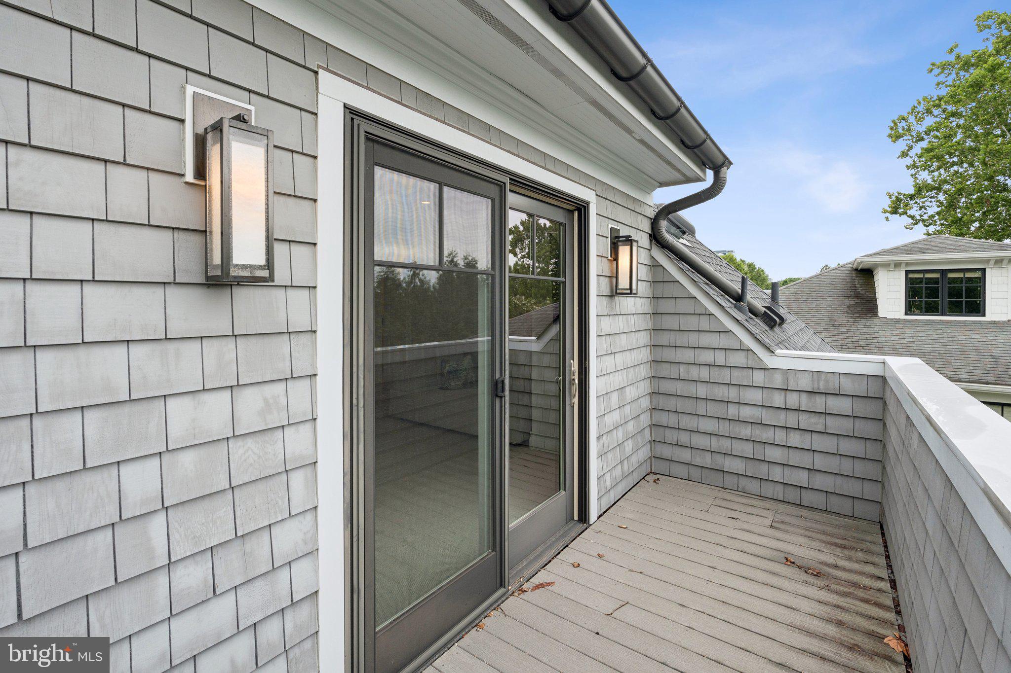 BRADLEY HILLS - Residential