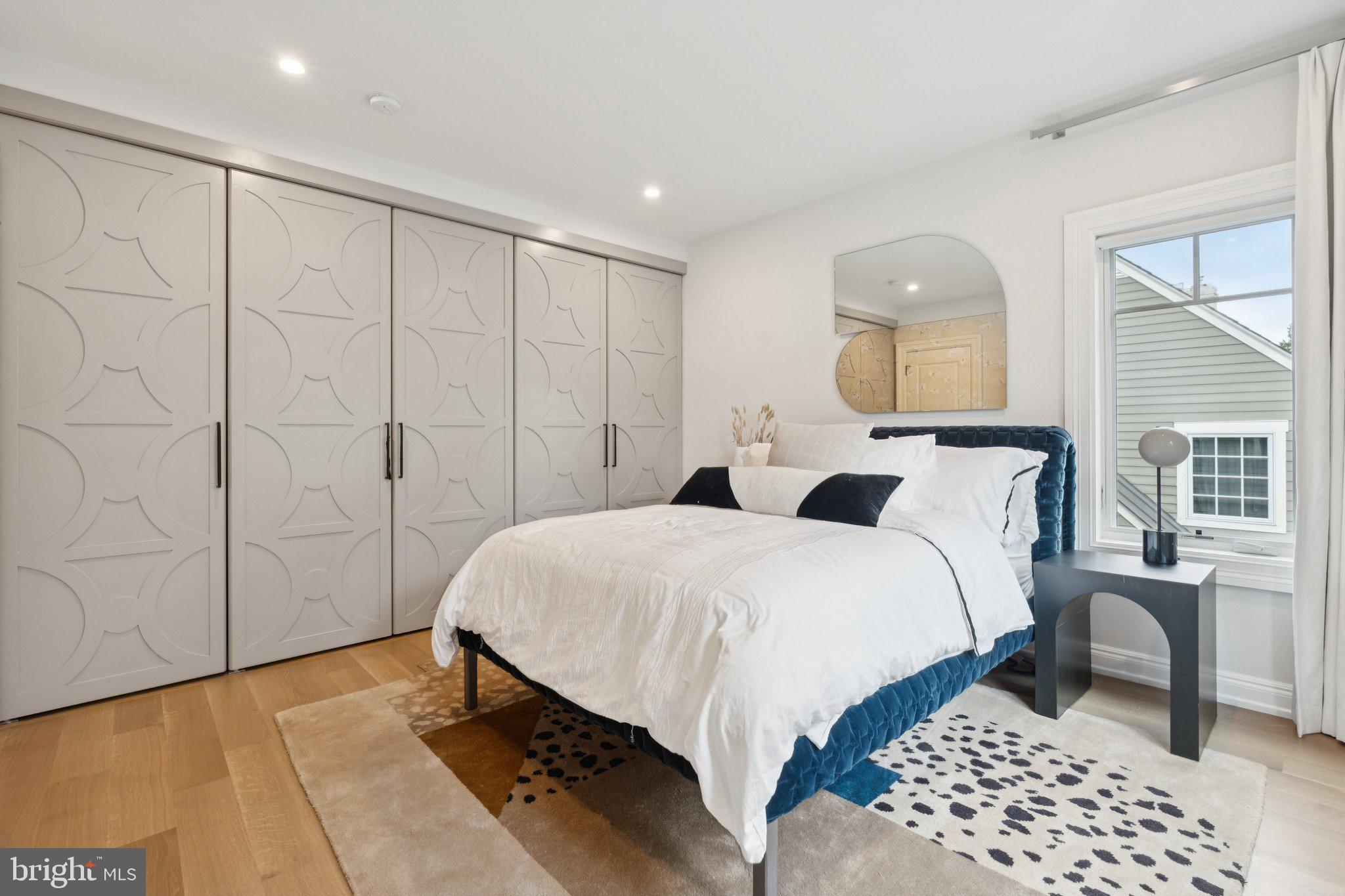 BRADLEY HILLS - Residential