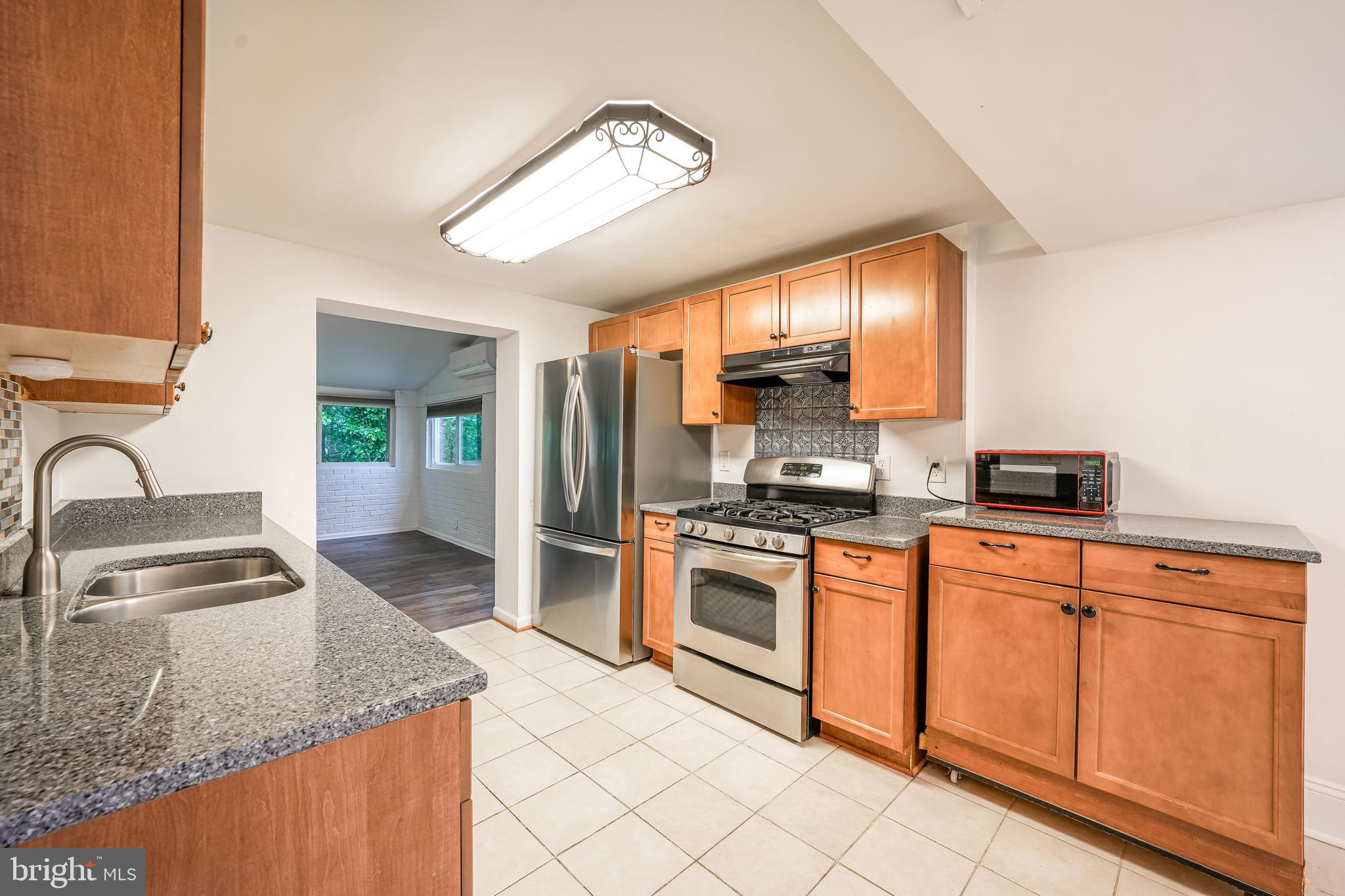 WOODBRIDGE - Residential Lease