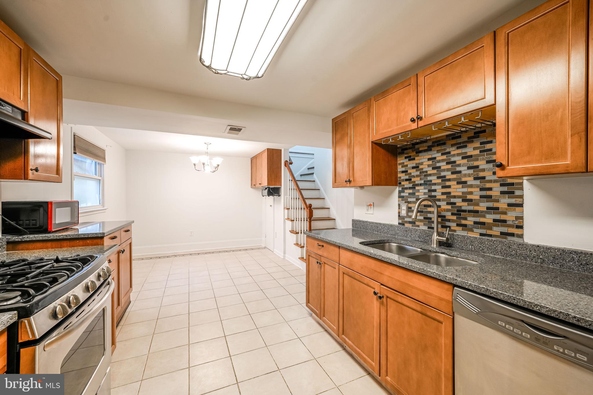 WOODBRIDGE - Residential Lease