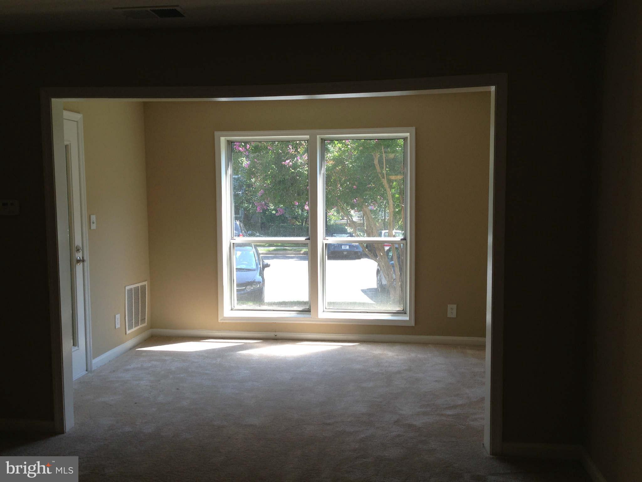 FOUR WINDS AT OAKTON - Residential