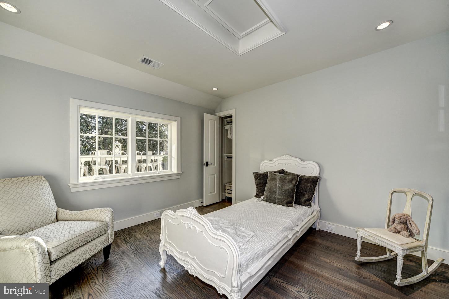 KENWOOD - Residential