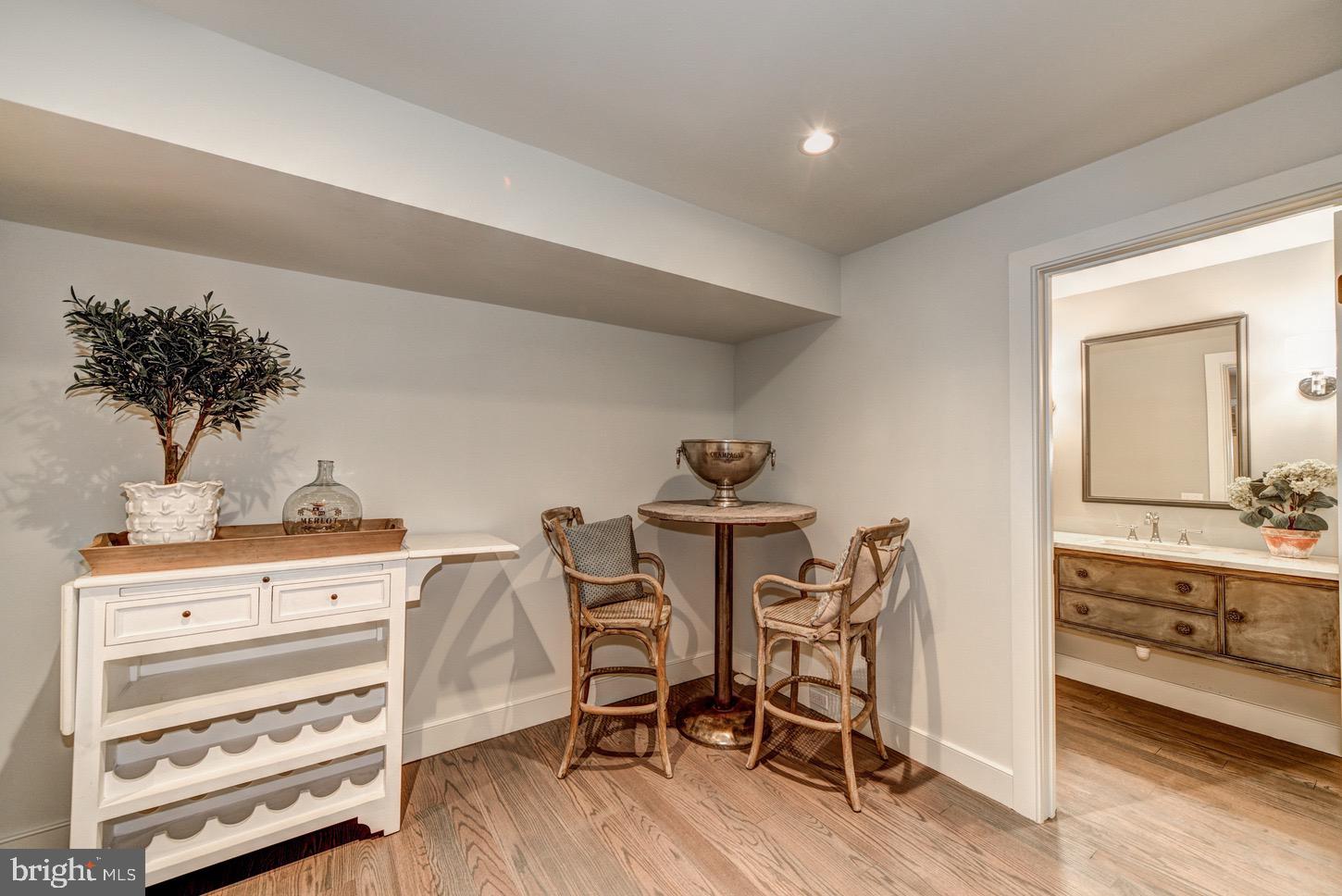 KENWOOD - Residential