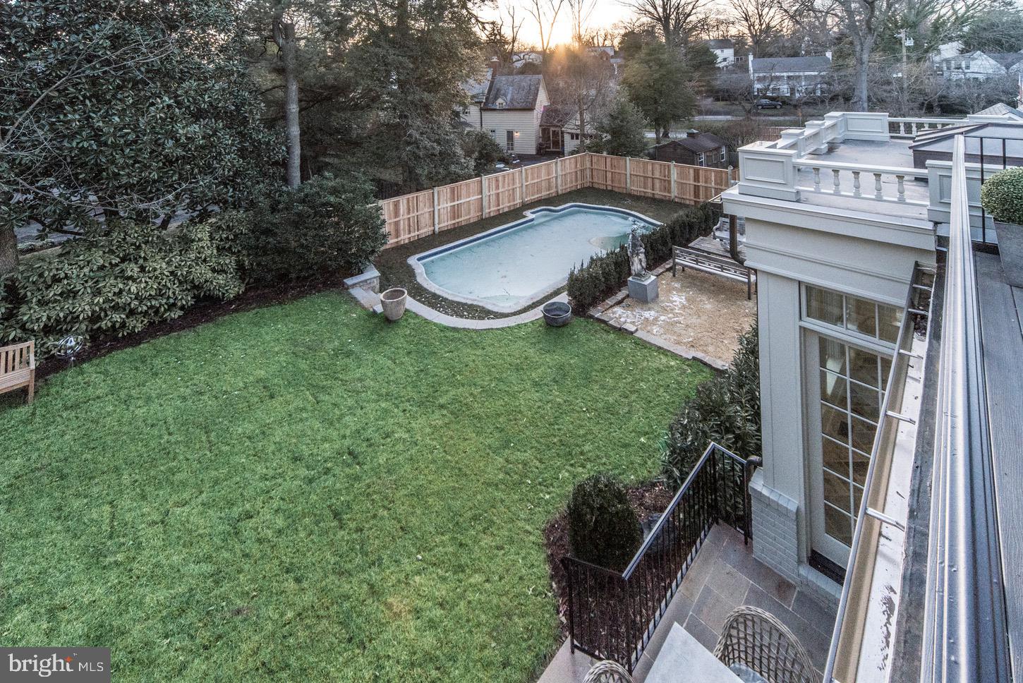 KENWOOD - Residential